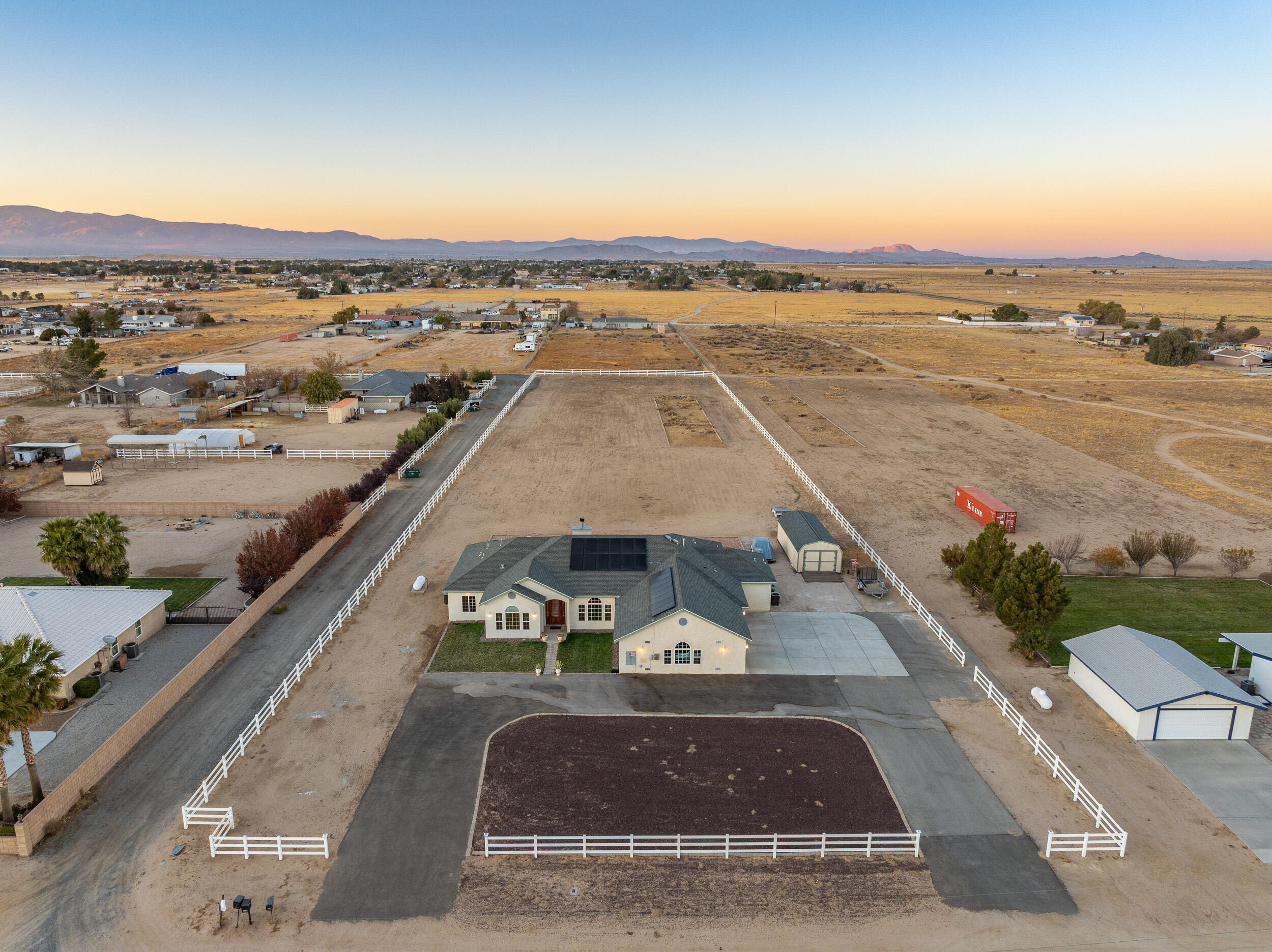 Lancaster, California 93536, United States, 3 Bedrooms Bedrooms, ,3 BathroomsBathrooms,Residential,Active,28657