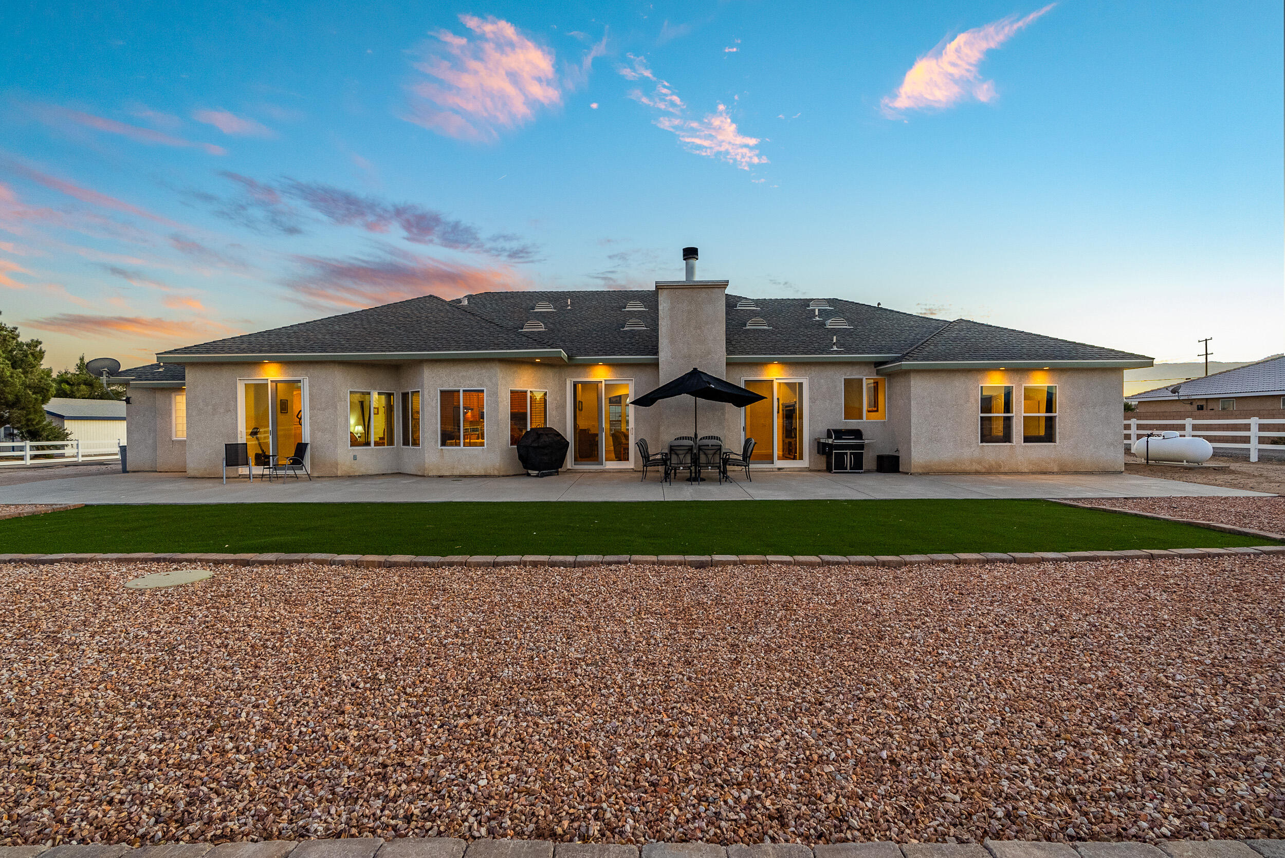 Lancaster, California 93536, United States, 3 Bedrooms Bedrooms, ,3 BathroomsBathrooms,Residential,Active,28657