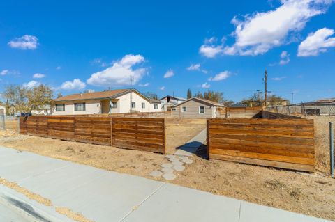 A home in Mojave