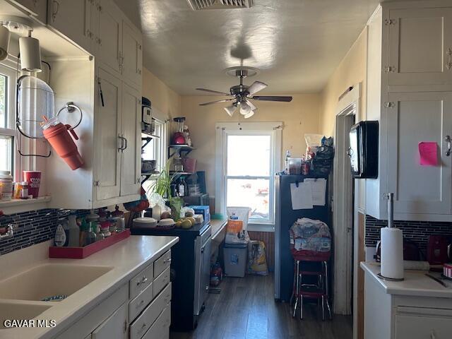 Lancaster, California 93536, United States, 3 Bedrooms Bedrooms, ,2 BathroomsBathrooms,Residential,Active,187102