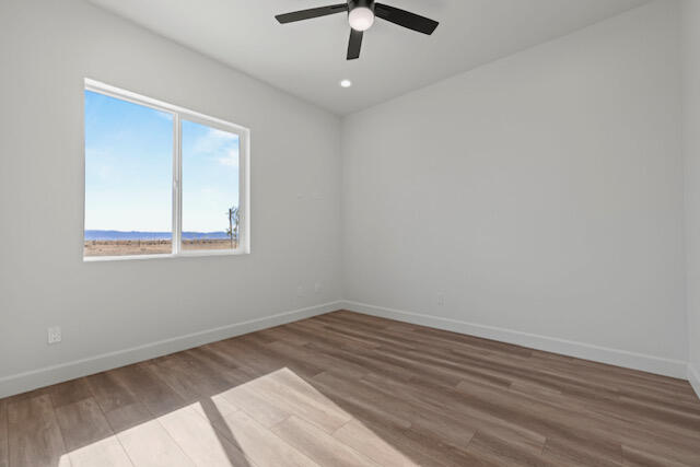 Lancaster, California 93536, United States, 4 Bedrooms Bedrooms, ,3 BathroomsBathrooms,Residential,Active,5639