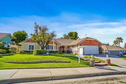 A home in Quartz Hill