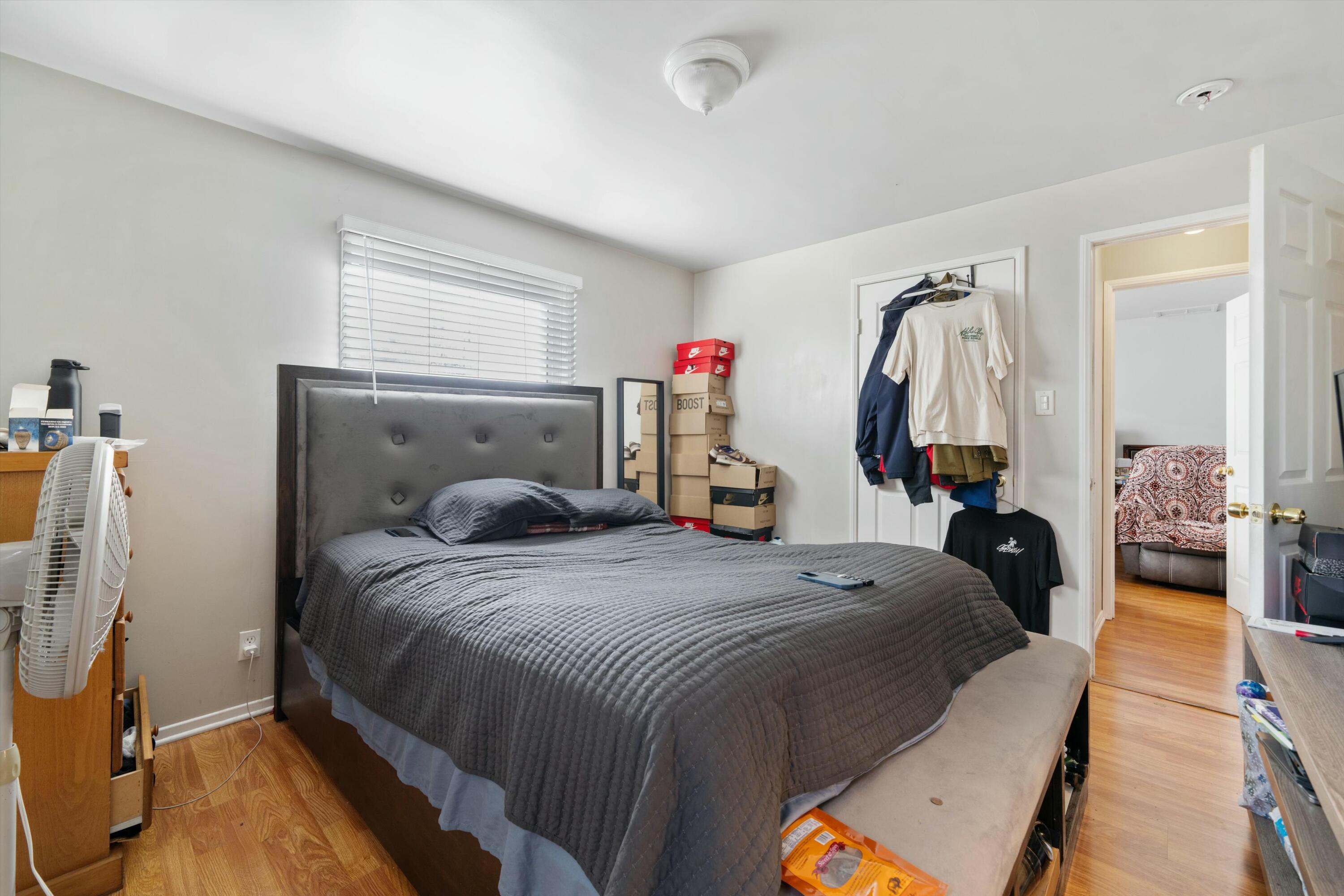 Lancaster, California 93534, United States, 5 Bedrooms Bedrooms, ,2 BathroomsBathrooms,Residential,Active,25512