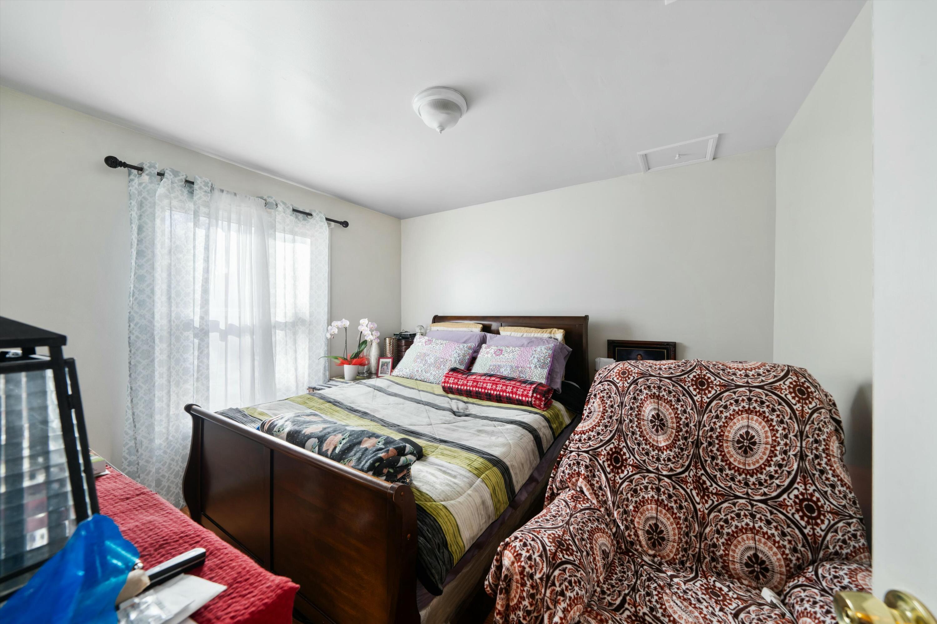 Lancaster, California 93534, United States, 5 Bedrooms Bedrooms, ,2 BathroomsBathrooms,Residential,Active,25512