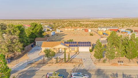 A home in Mojave