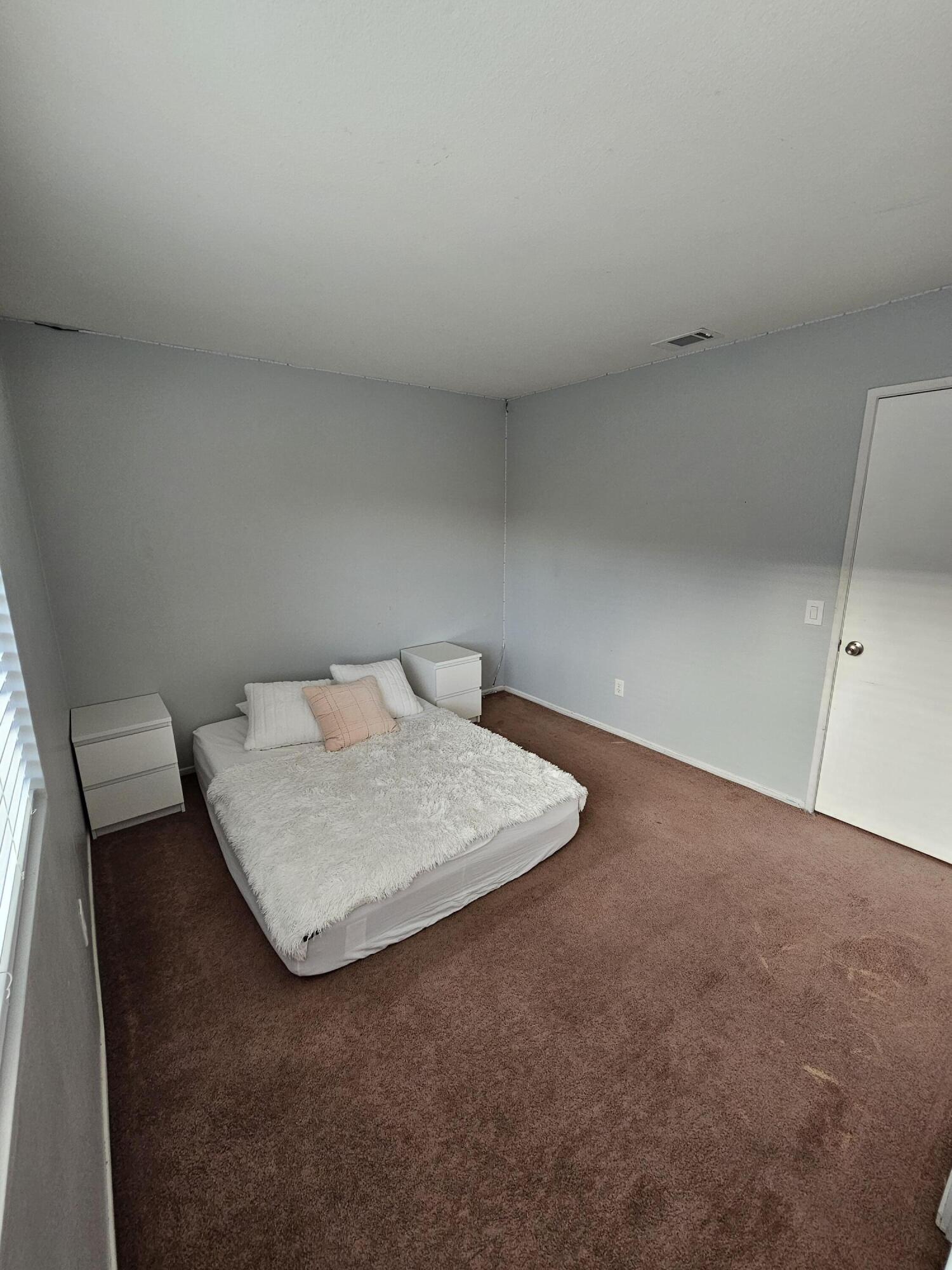 Palmdale, California 93551, United States, 5 Bedrooms Bedrooms, ,3 BathroomsBathrooms,Residential,Active,118865