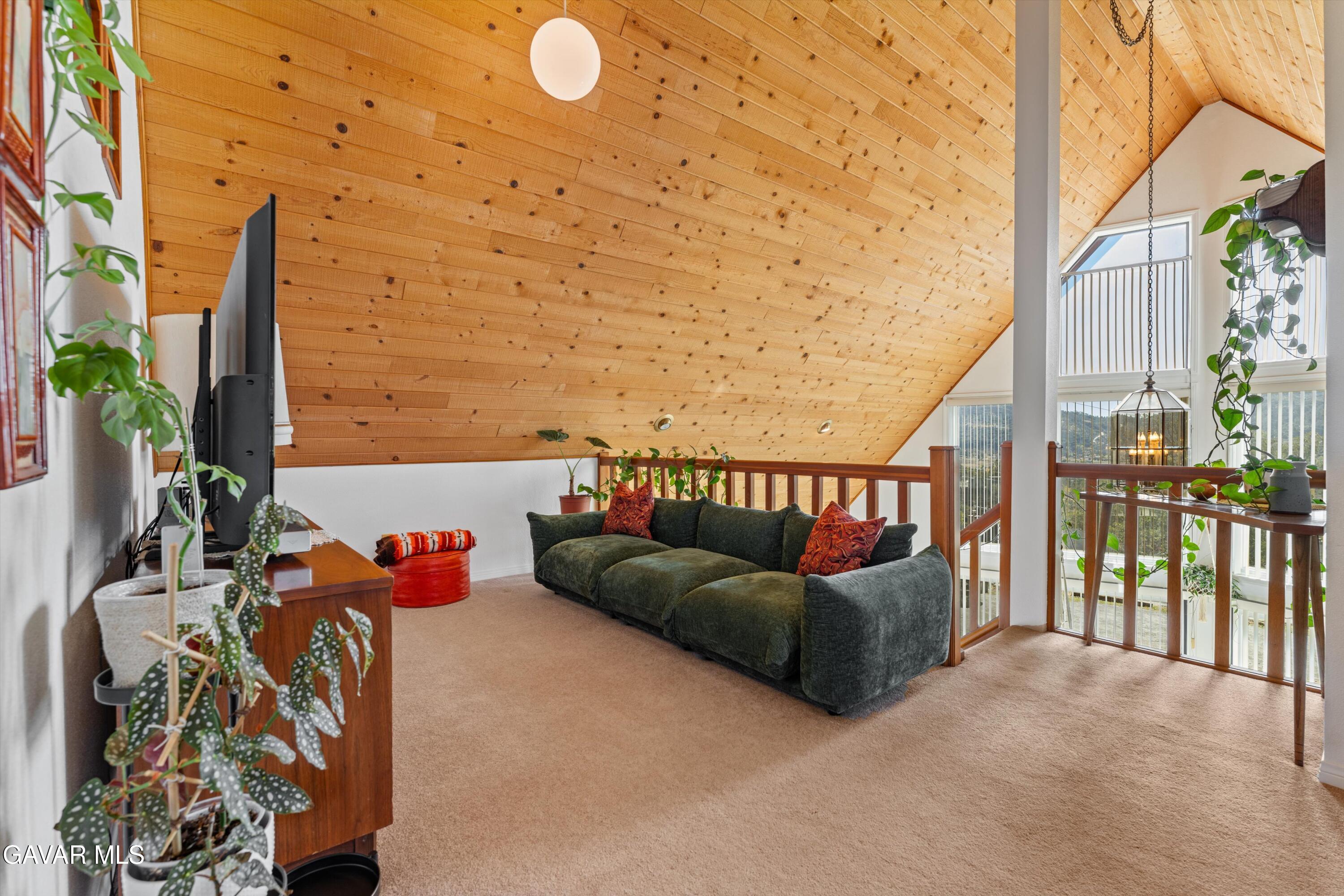 Tehachapi, California 93561, United States, 3 Bedrooms Bedrooms, ,2 BathroomsBathrooms,Residential,Active,242244