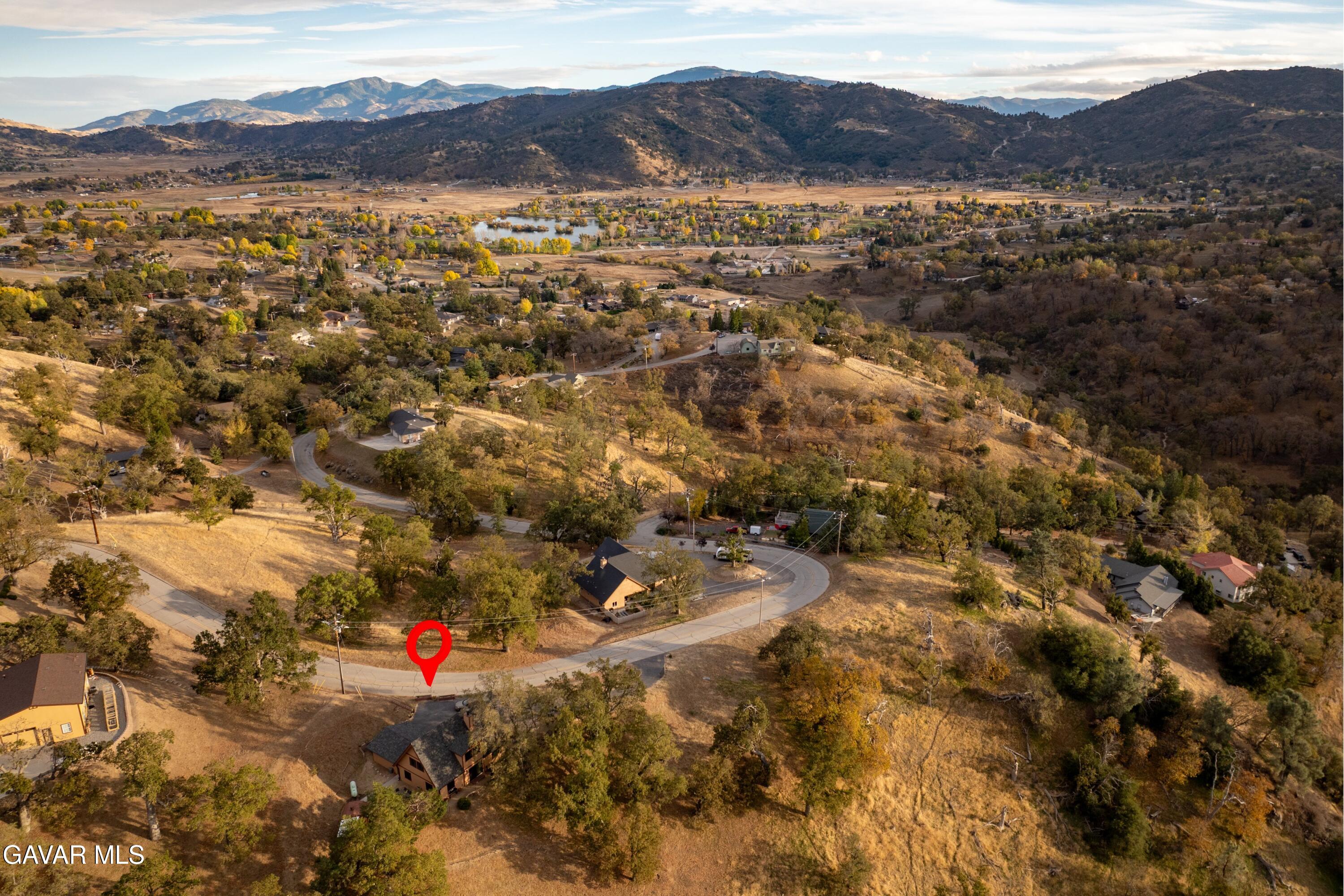 Tehachapi, California 93561, United States, 3 Bedrooms Bedrooms, ,2 BathroomsBathrooms,Residential,Active,242244