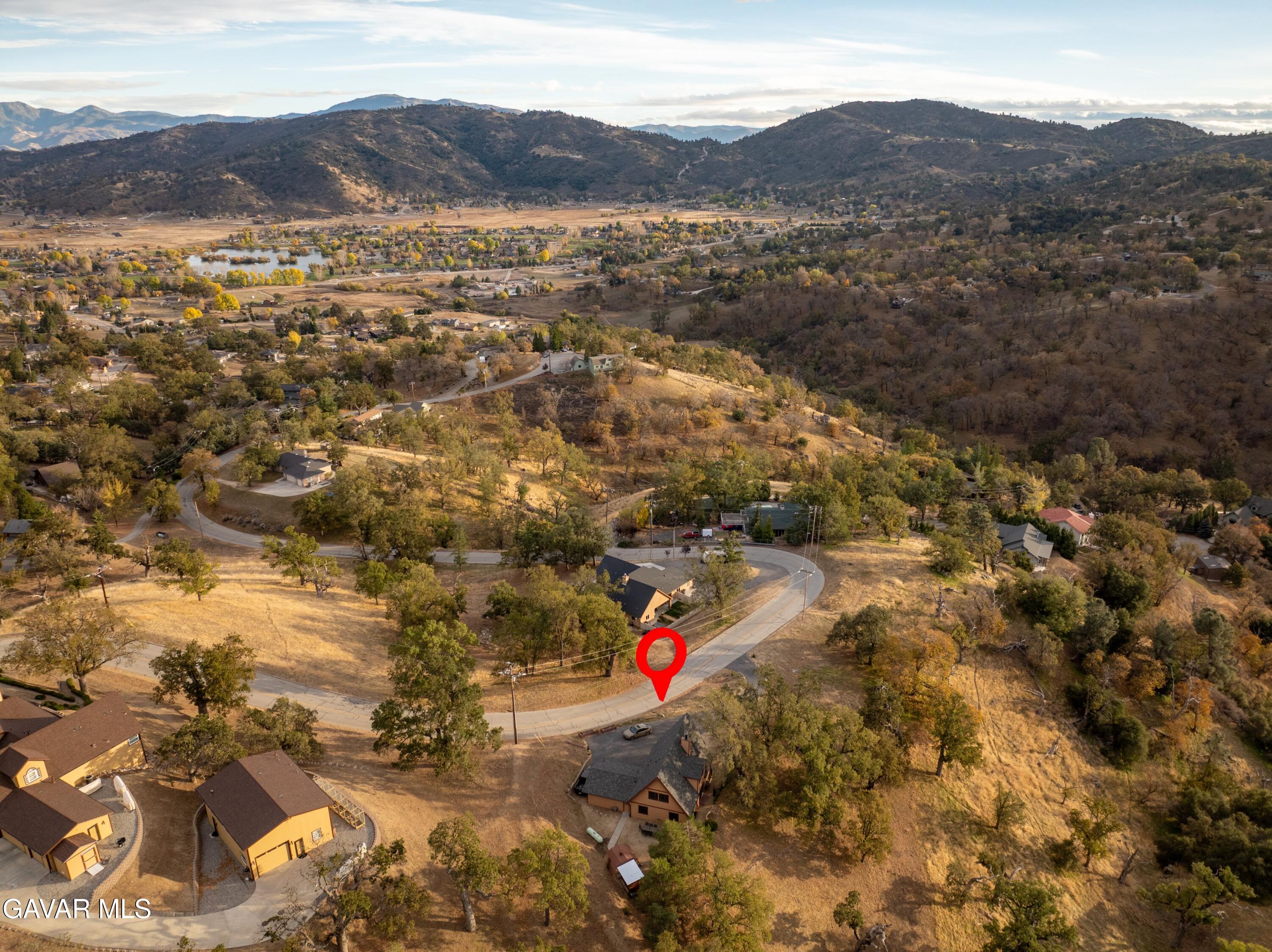 Tehachapi, California 93561, United States, 3 Bedrooms Bedrooms, ,2 BathroomsBathrooms,Residential,Active,242244