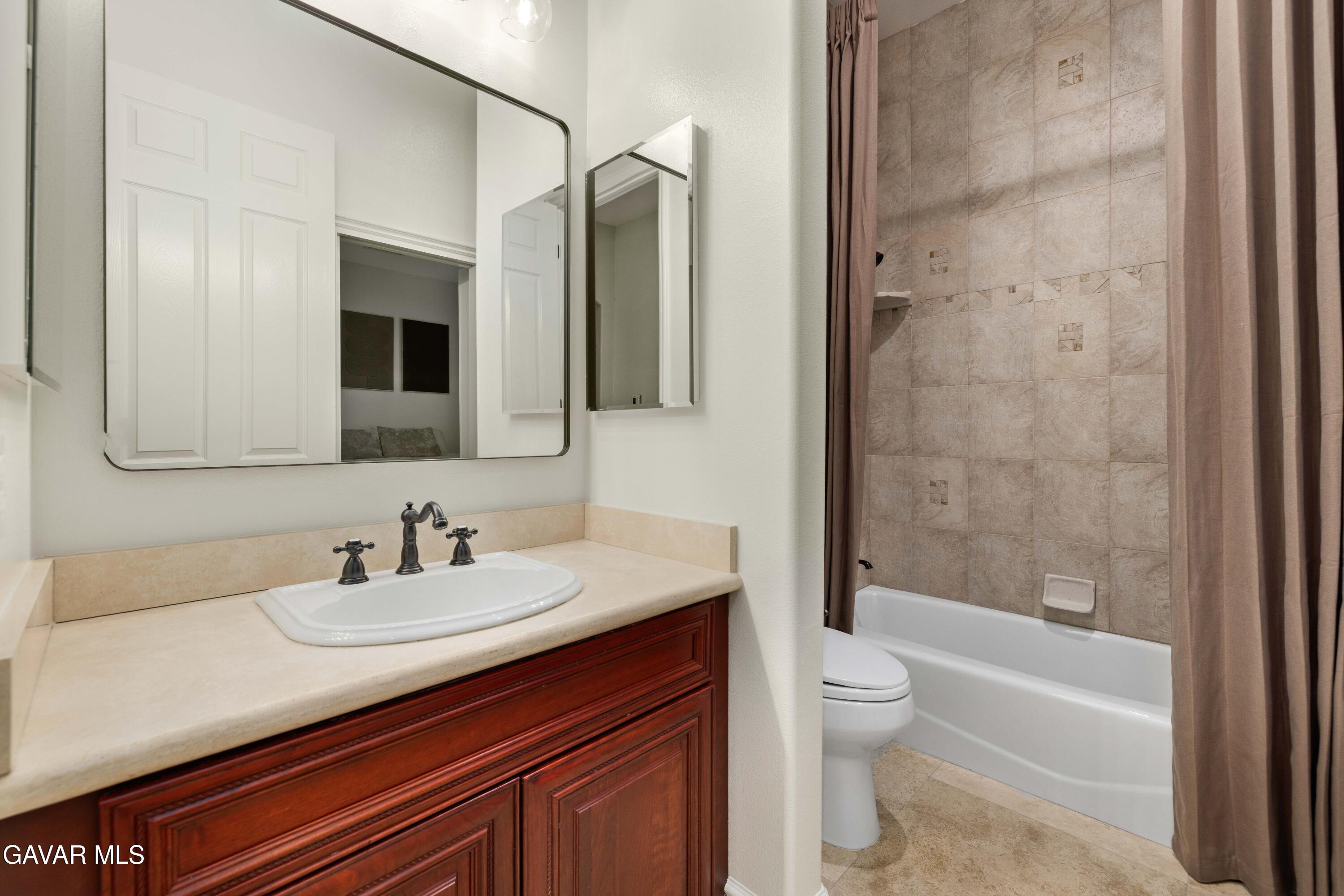 Lancaster, California, 93536, United States, 5 Bedrooms Bedrooms, ,5 BathroomsBathrooms,Residential,Active,2028251