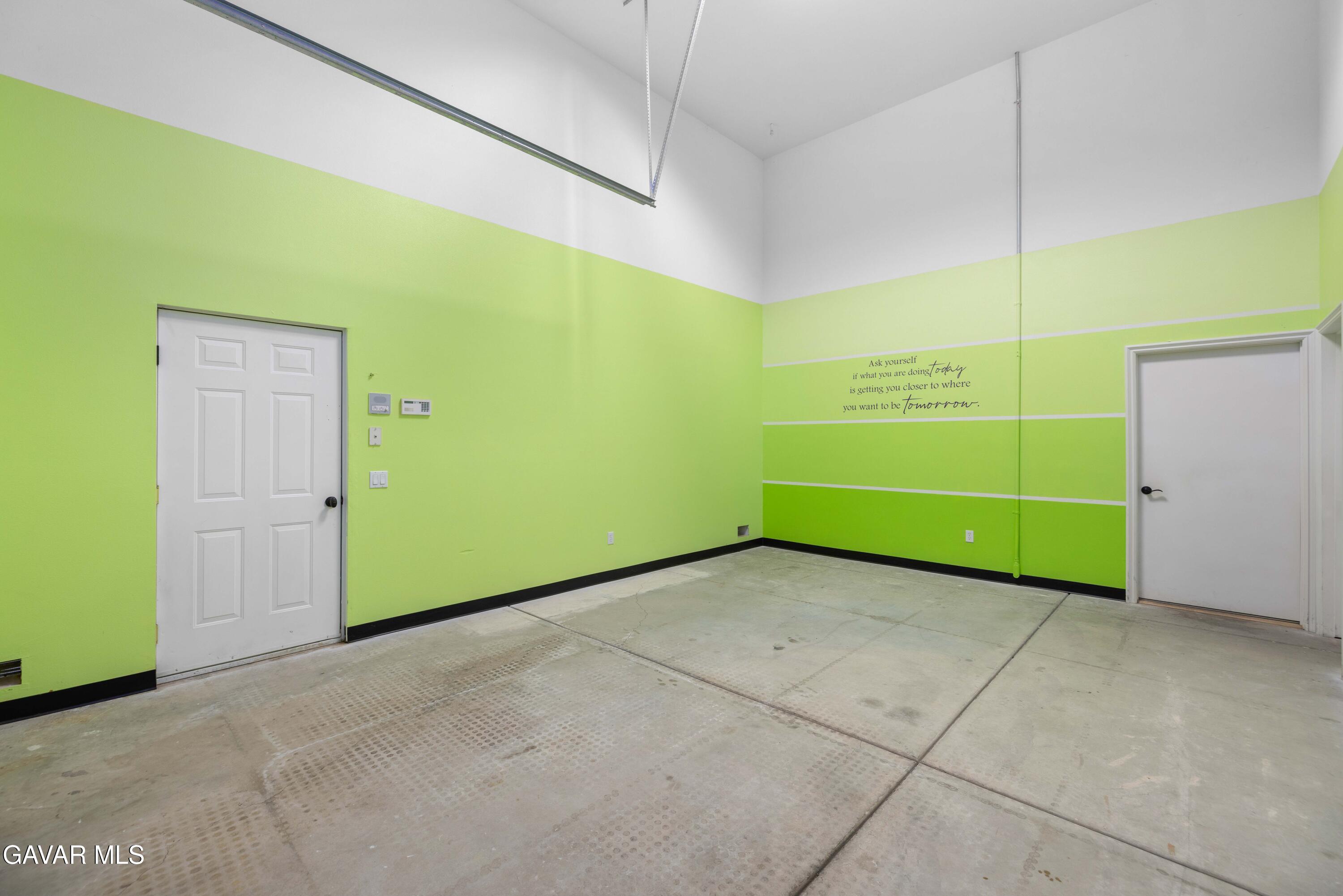 Lancaster, California, 93536, United States, 5 Bedrooms Bedrooms, ,5 BathroomsBathrooms,Residential,Active,2028251