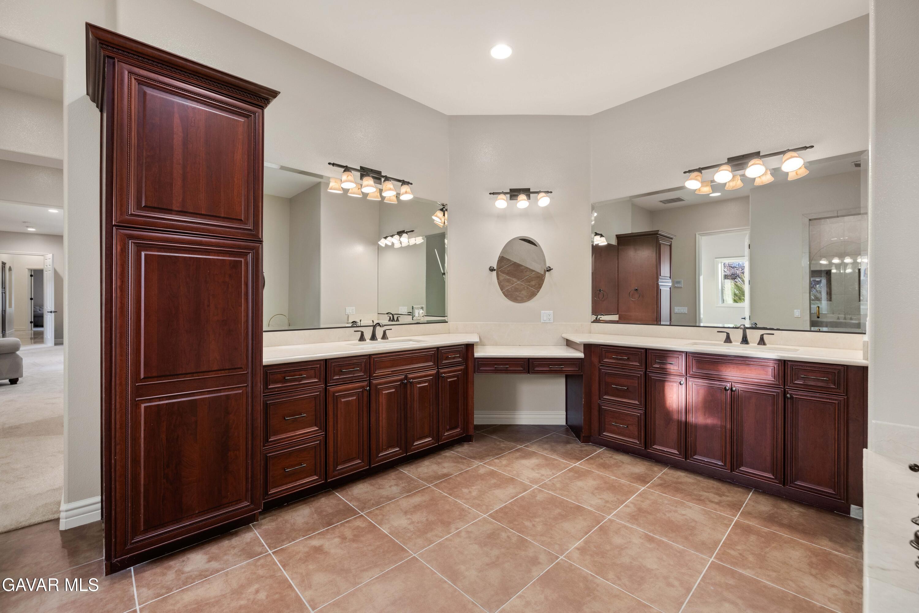 Lancaster, California, 93536, United States, 5 Bedrooms Bedrooms, ,5 BathroomsBathrooms,Residential,Active,2028251