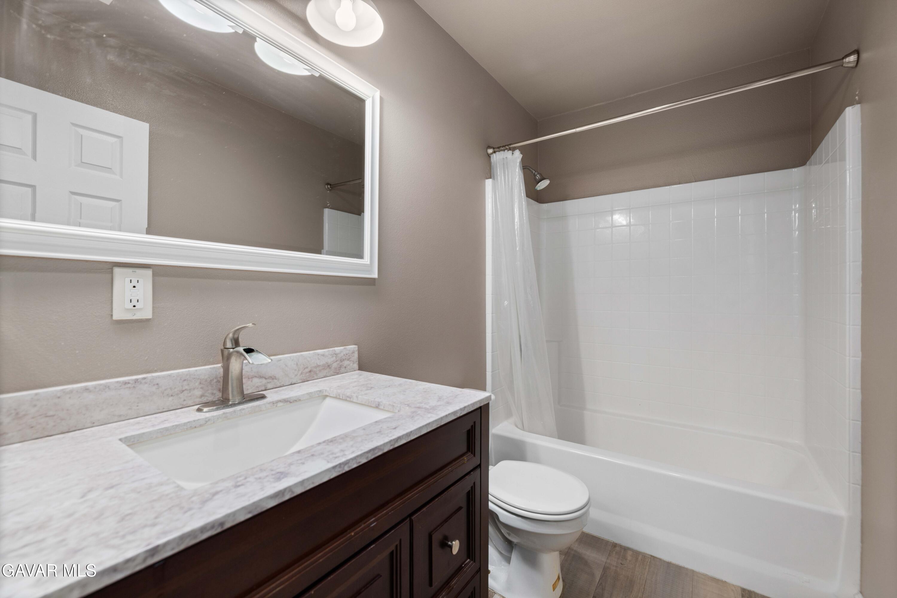 Lancaster, California, 93536, United States, 5 Bedrooms Bedrooms, ,5 BathroomsBathrooms,Residential,Active,2028251