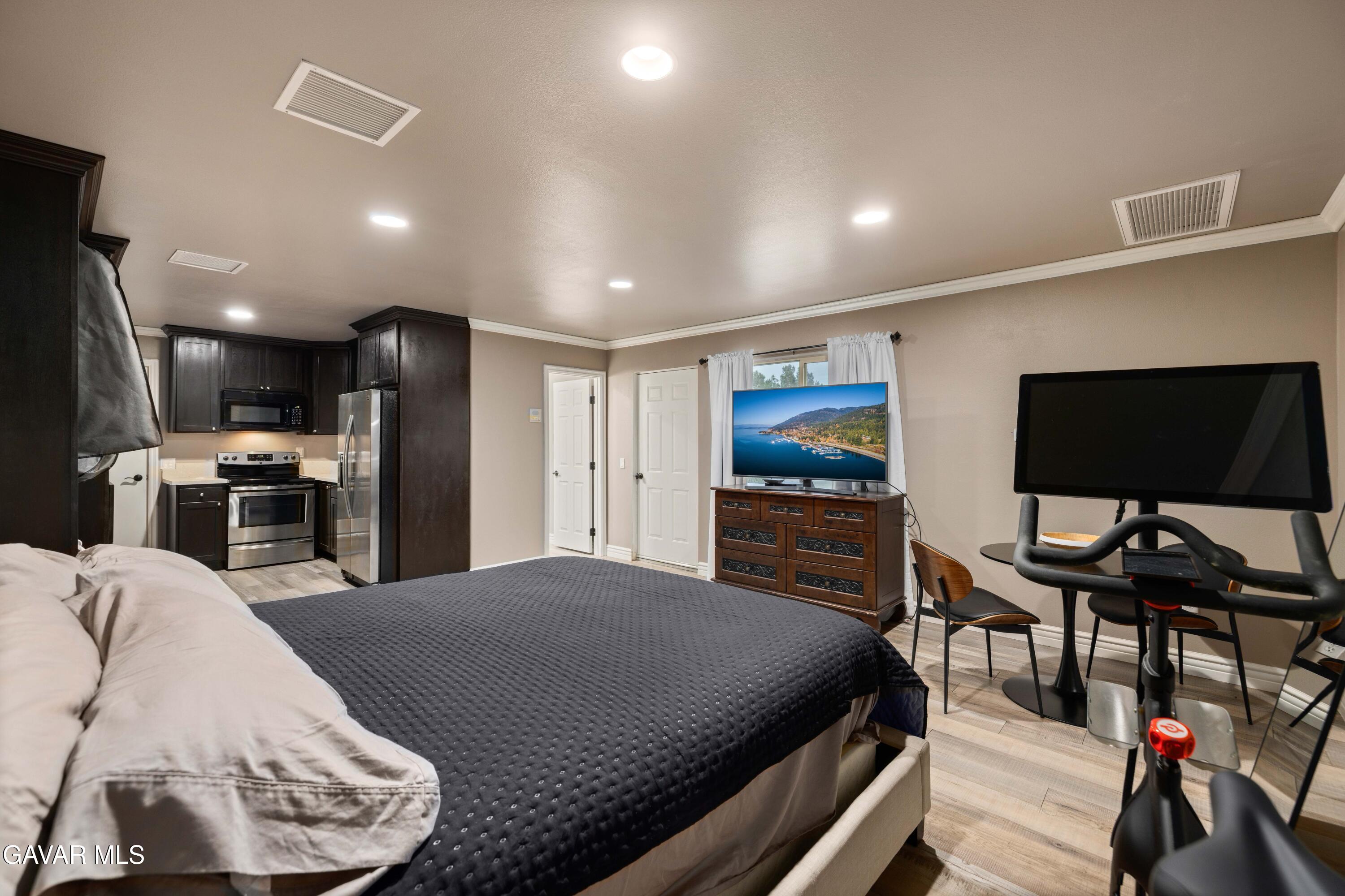 Lancaster, California, 93536, United States, 5 Bedrooms Bedrooms, ,5 BathroomsBathrooms,Residential,Active,2028251