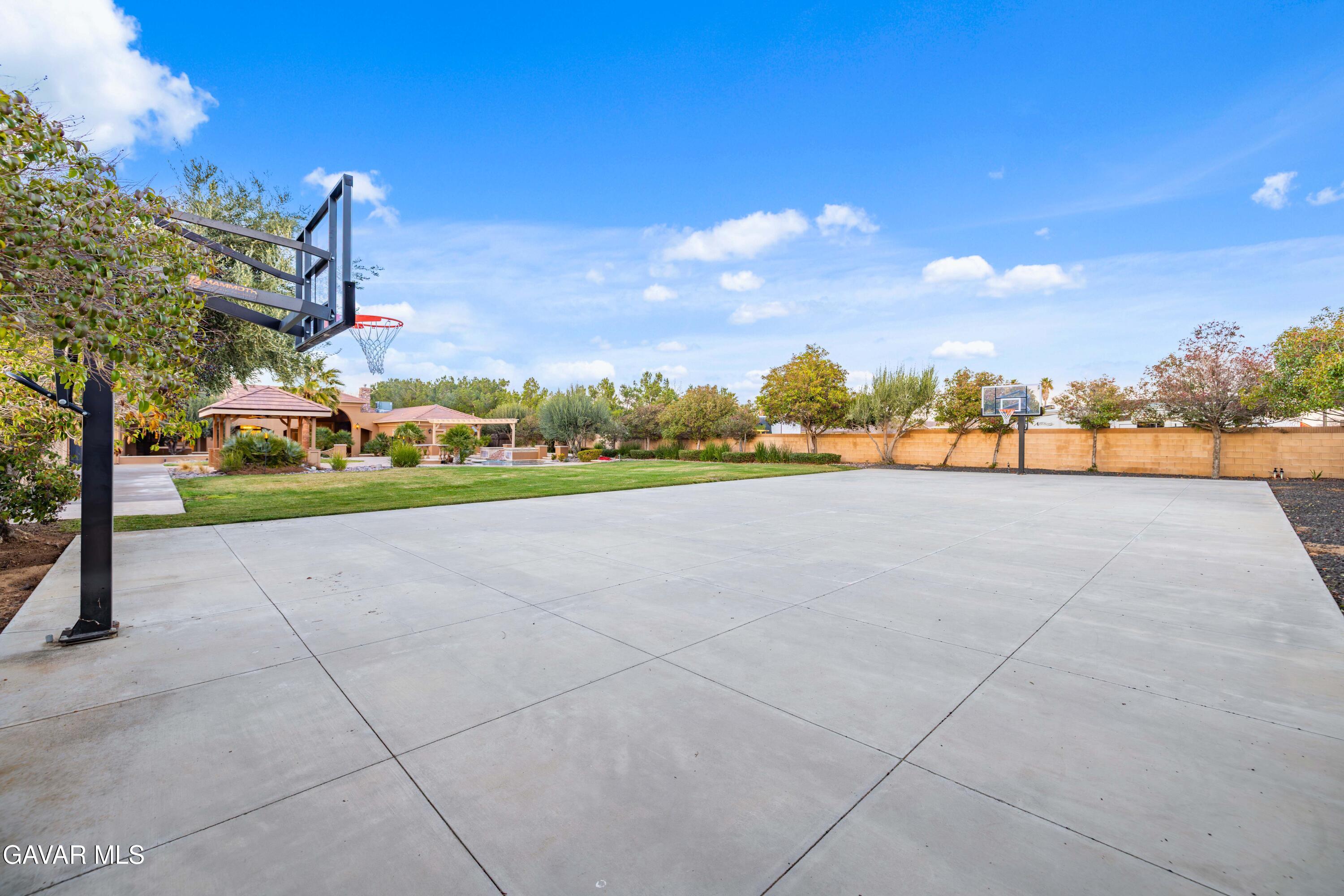 Lancaster, California, 93536, United States, 5 Bedrooms Bedrooms, ,5 BathroomsBathrooms,Residential,Active,2028251