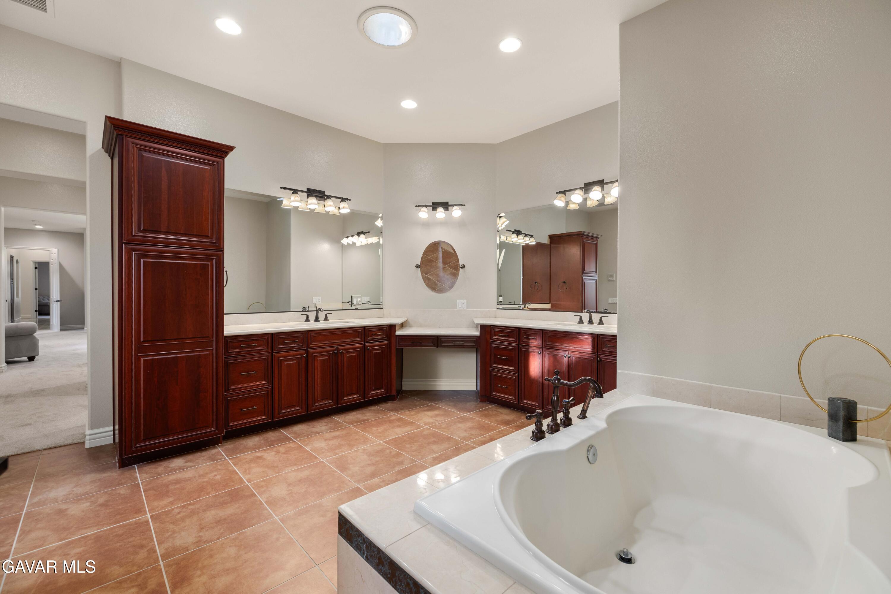 Lancaster, California, 93536, United States, 5 Bedrooms Bedrooms, ,5 BathroomsBathrooms,Residential,Active,2028251