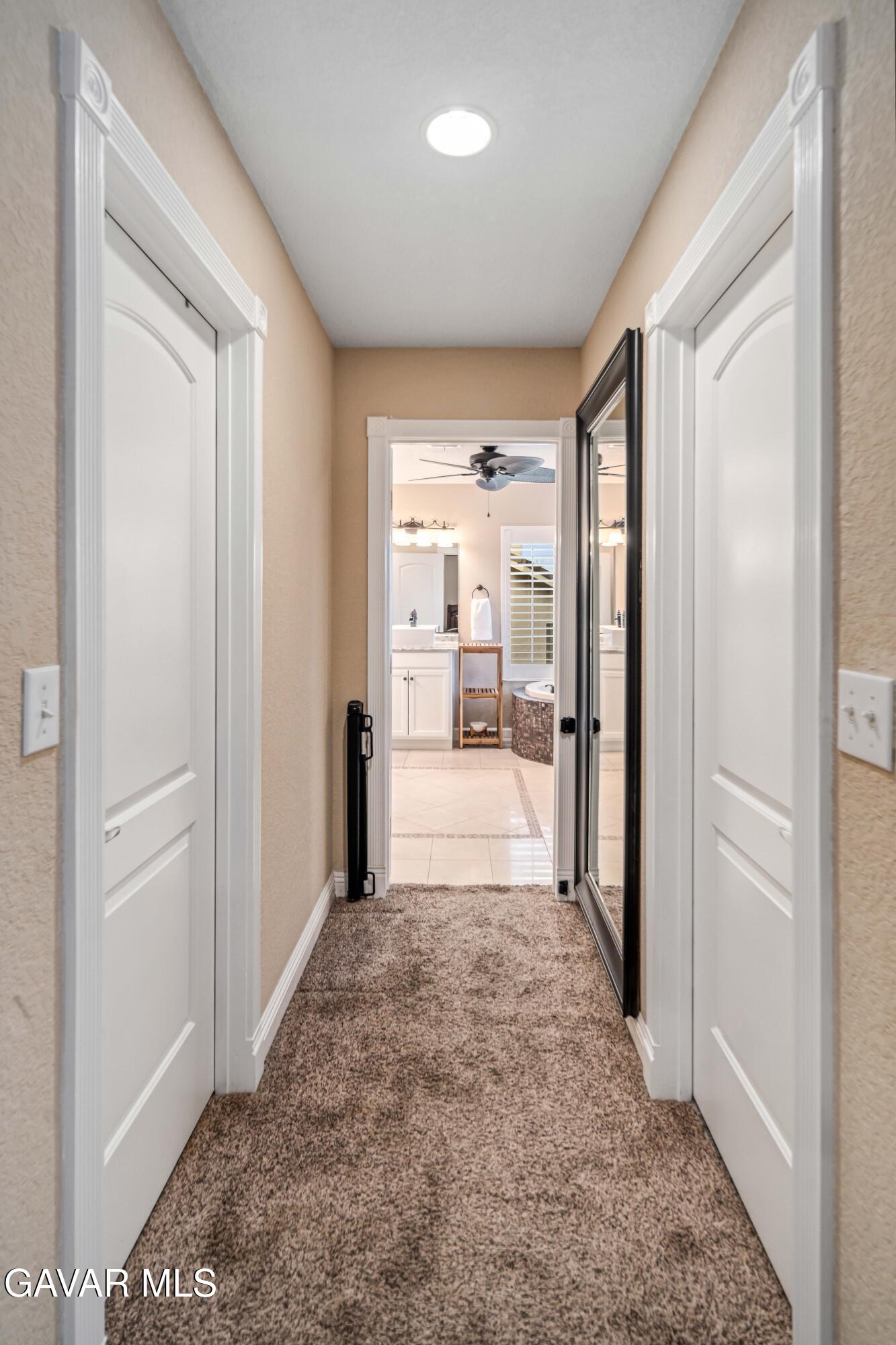 Palmdale, California 93551, United States, 5 Bedrooms Bedrooms, ,3 BathroomsBathrooms,Residential,Pending,212381