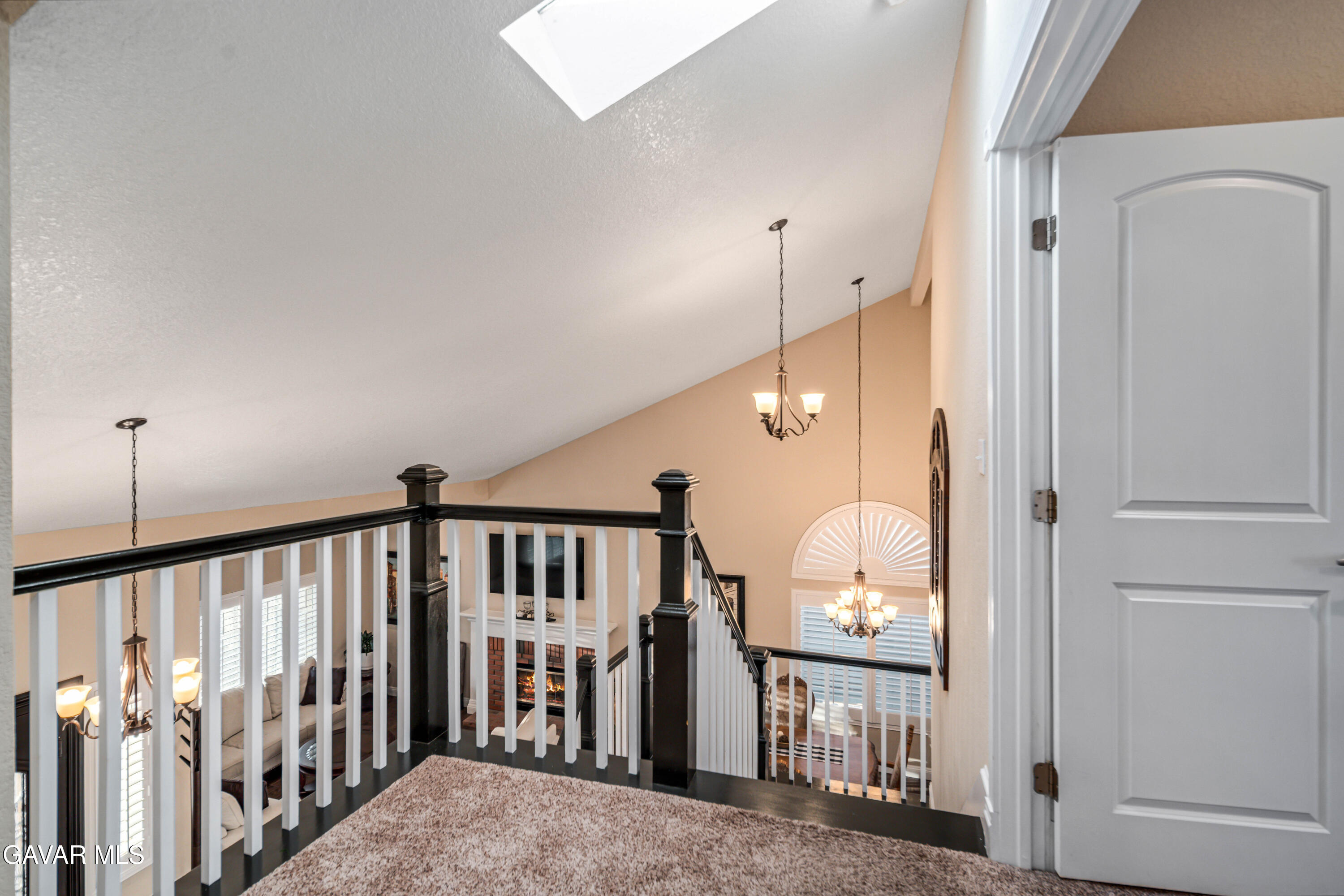 Palmdale, California 93551, United States, 5 Bedrooms Bedrooms, ,3 BathroomsBathrooms,Residential,Pending,212381