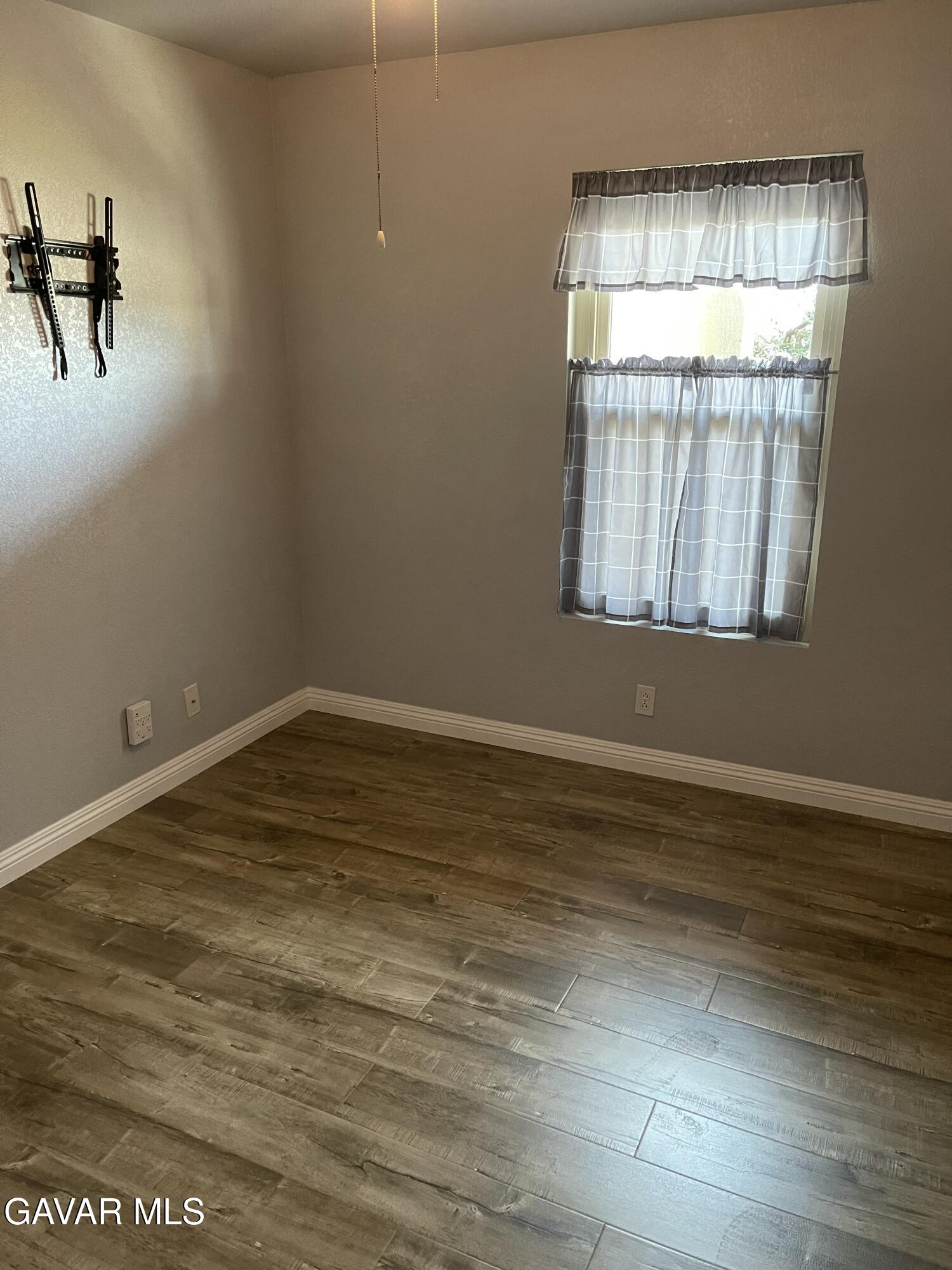 Rosamond, California 93560, United States, 4 Bedrooms Bedrooms, ,2 BathroomsBathrooms,Residential,Active,155860