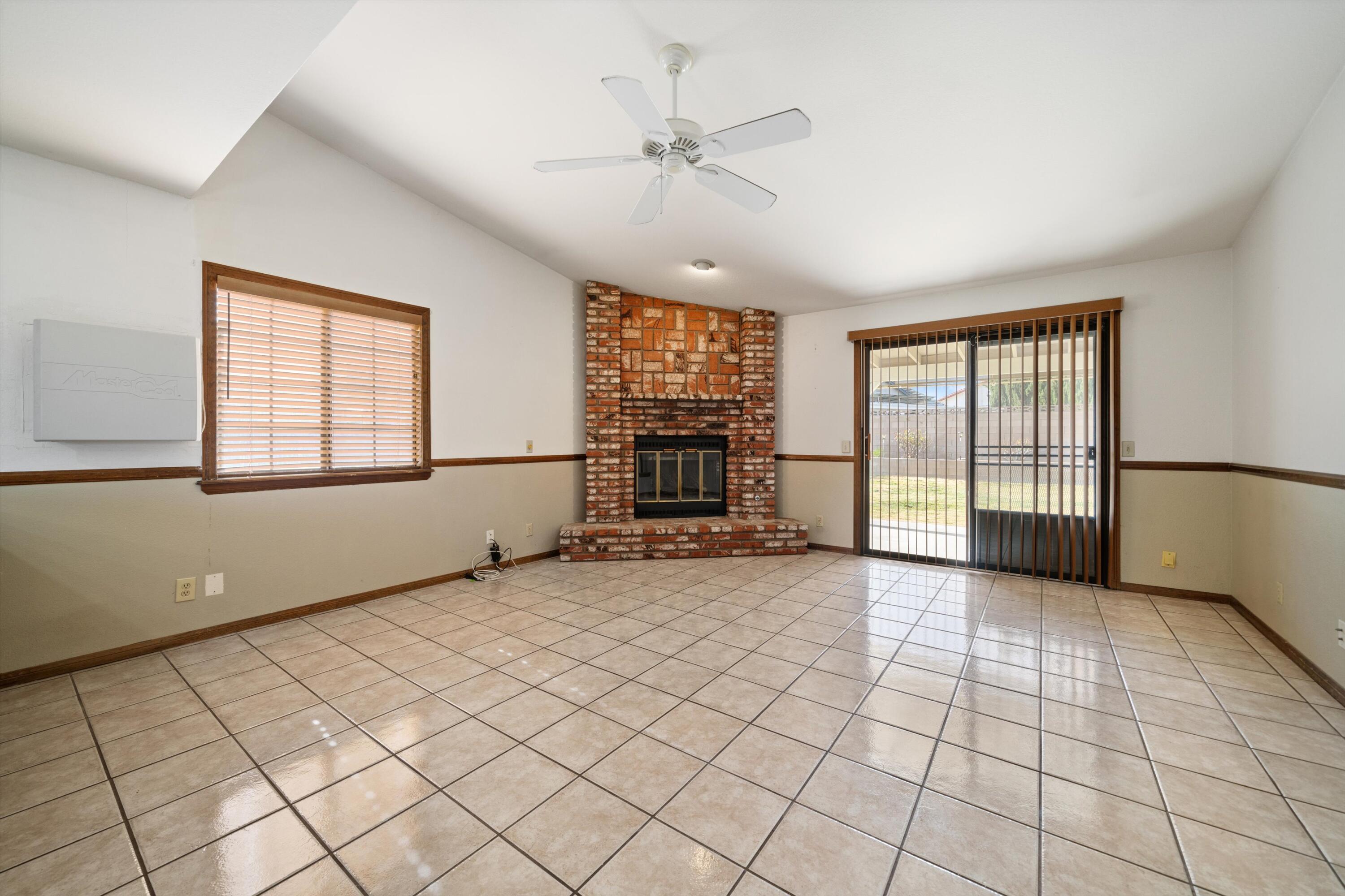 Lancaster, California 93536, United States, 3 Bedrooms Bedrooms, ,2 BathroomsBathrooms,Residential,Active,96345