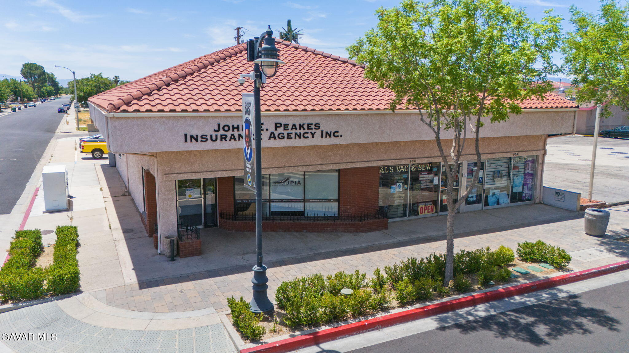 902 W Lancaster Blvd, Lancaster, CA 93534
