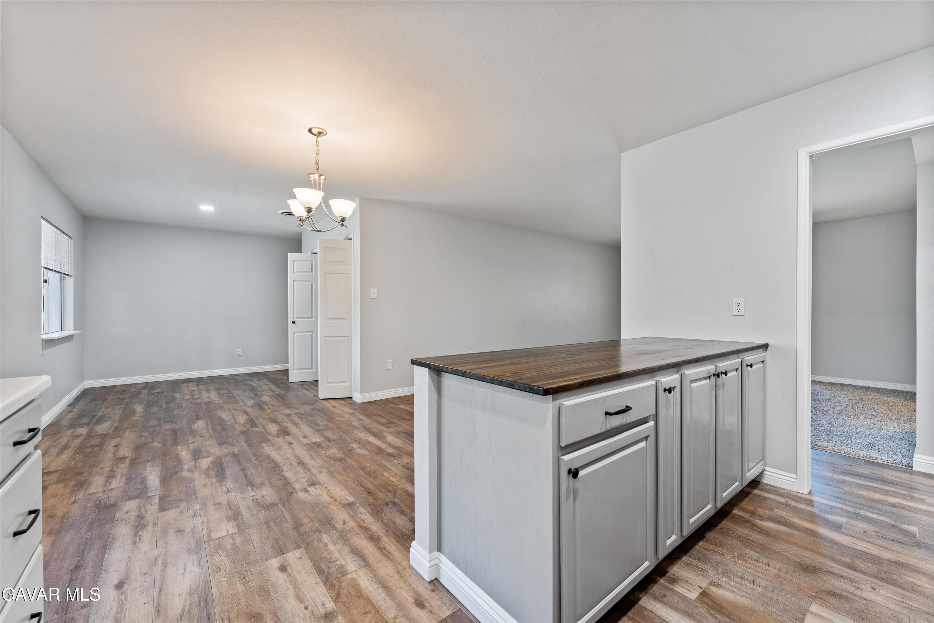 Bakersfield, California 93309, United States, 3 Bedrooms Bedrooms, ,2 BathroomsBathrooms,Residential,Active,227632