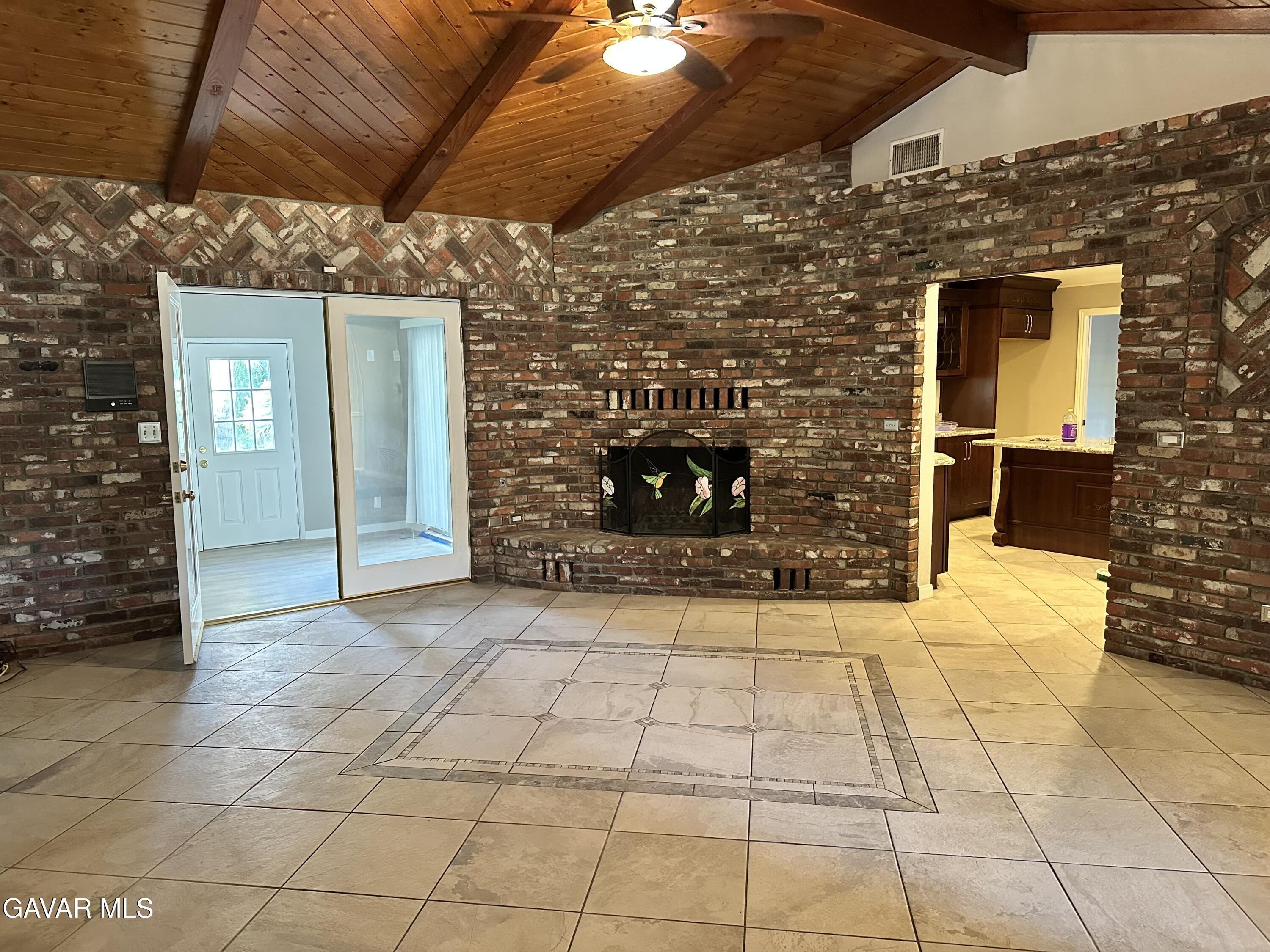 Quartz Hill, California, 93536, United States, 6 Bedrooms Bedrooms, ,4 BathroomsBathrooms,Residential,Active,2045703