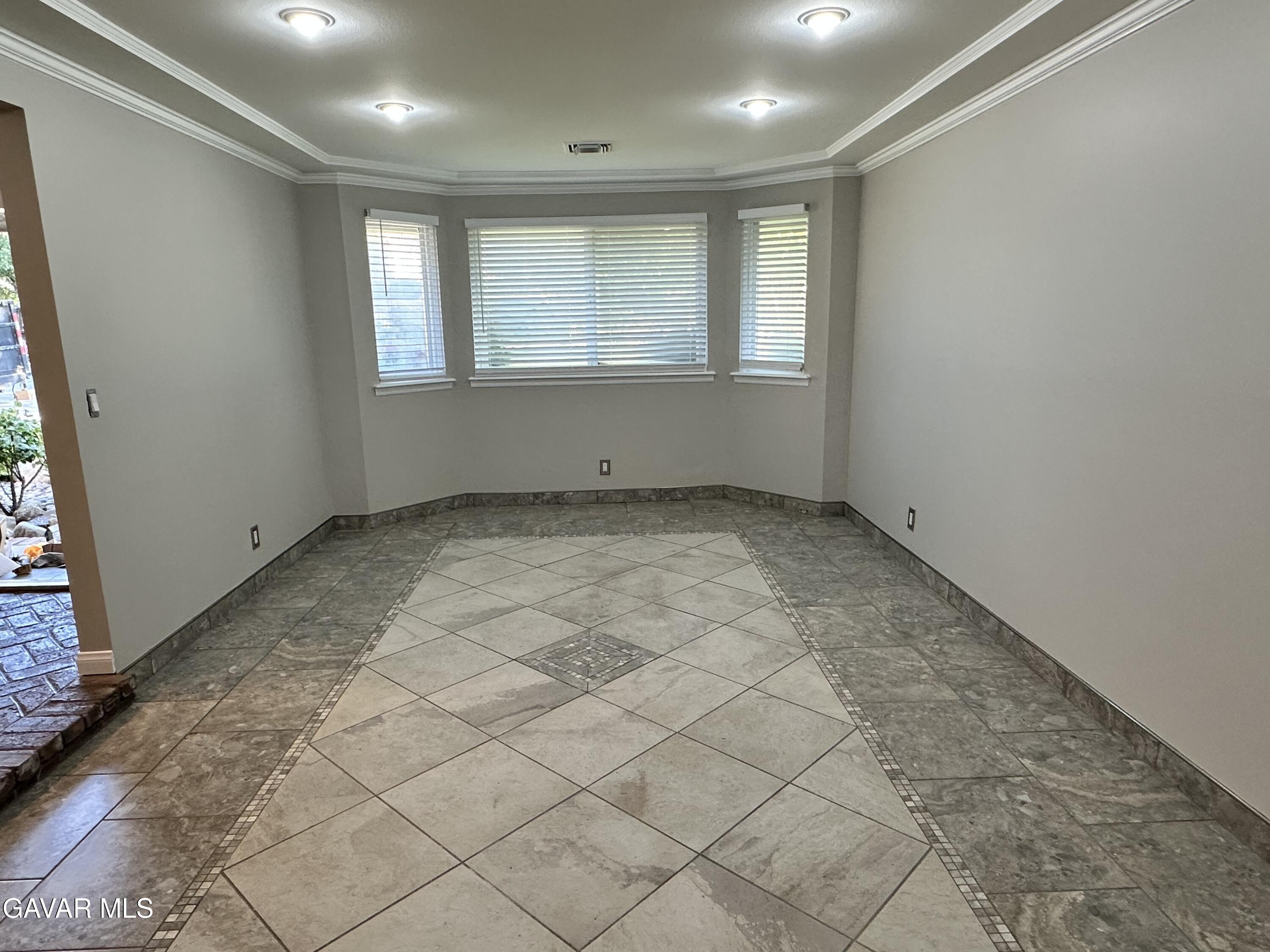 Quartz Hill, California, 93536, United States, 6 Bedrooms Bedrooms, ,4 BathroomsBathrooms,Residential,Active,2045703