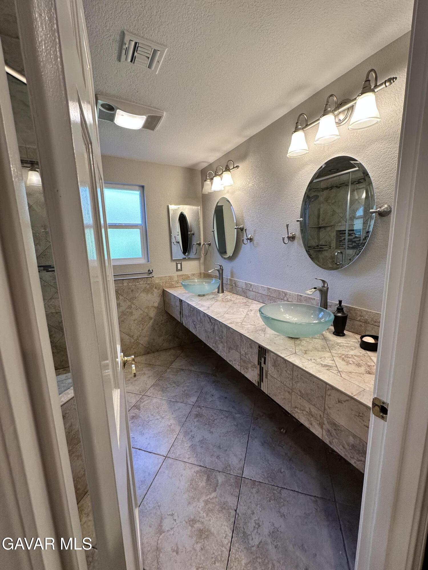 Quartz Hill, California, 93536, United States, 6 Bedrooms Bedrooms, ,4 BathroomsBathrooms,Residential,Active,2045703
