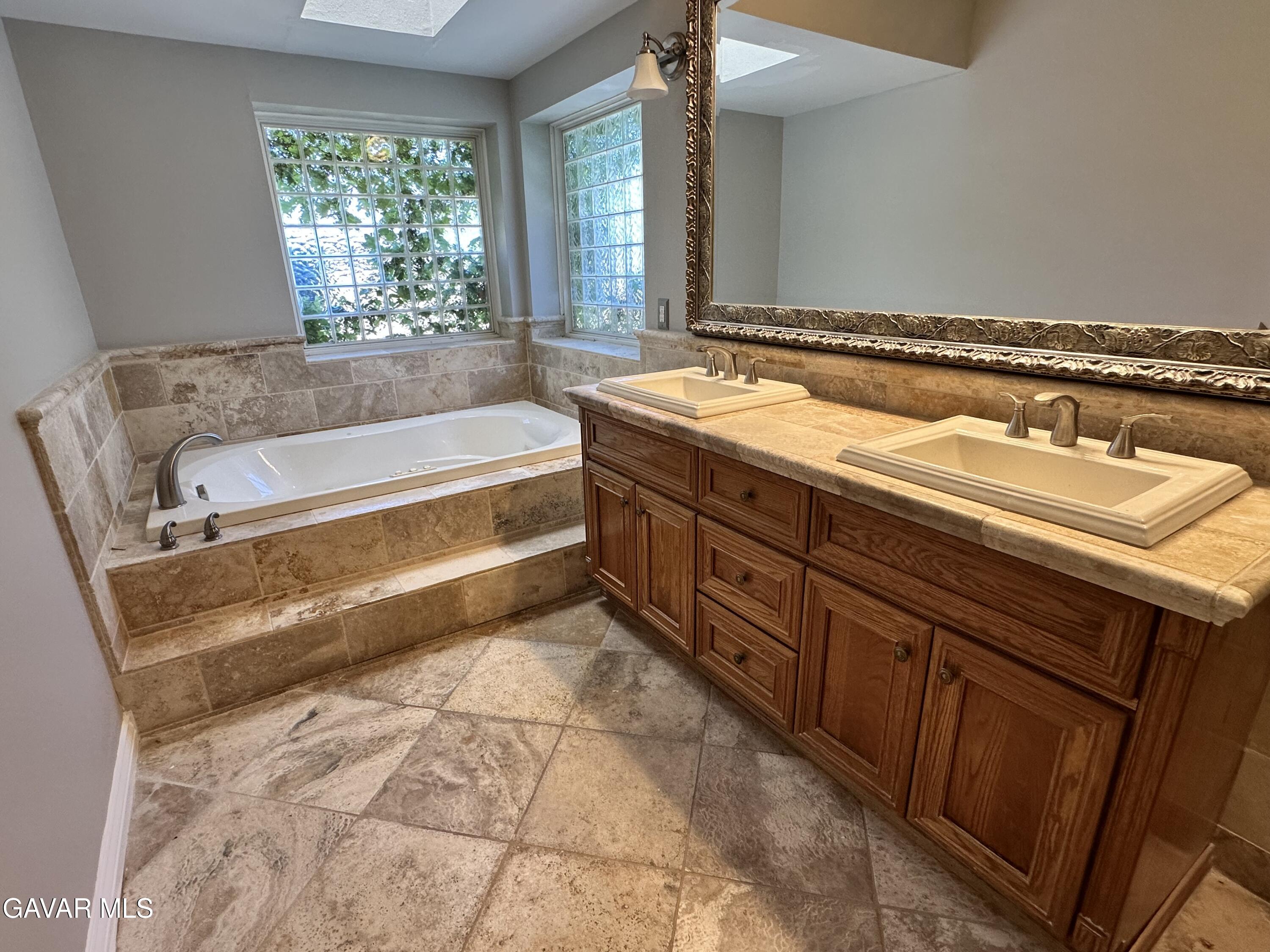 Quartz Hill, California, 93536, United States, 6 Bedrooms Bedrooms, ,4 BathroomsBathrooms,Residential,Active,2045703