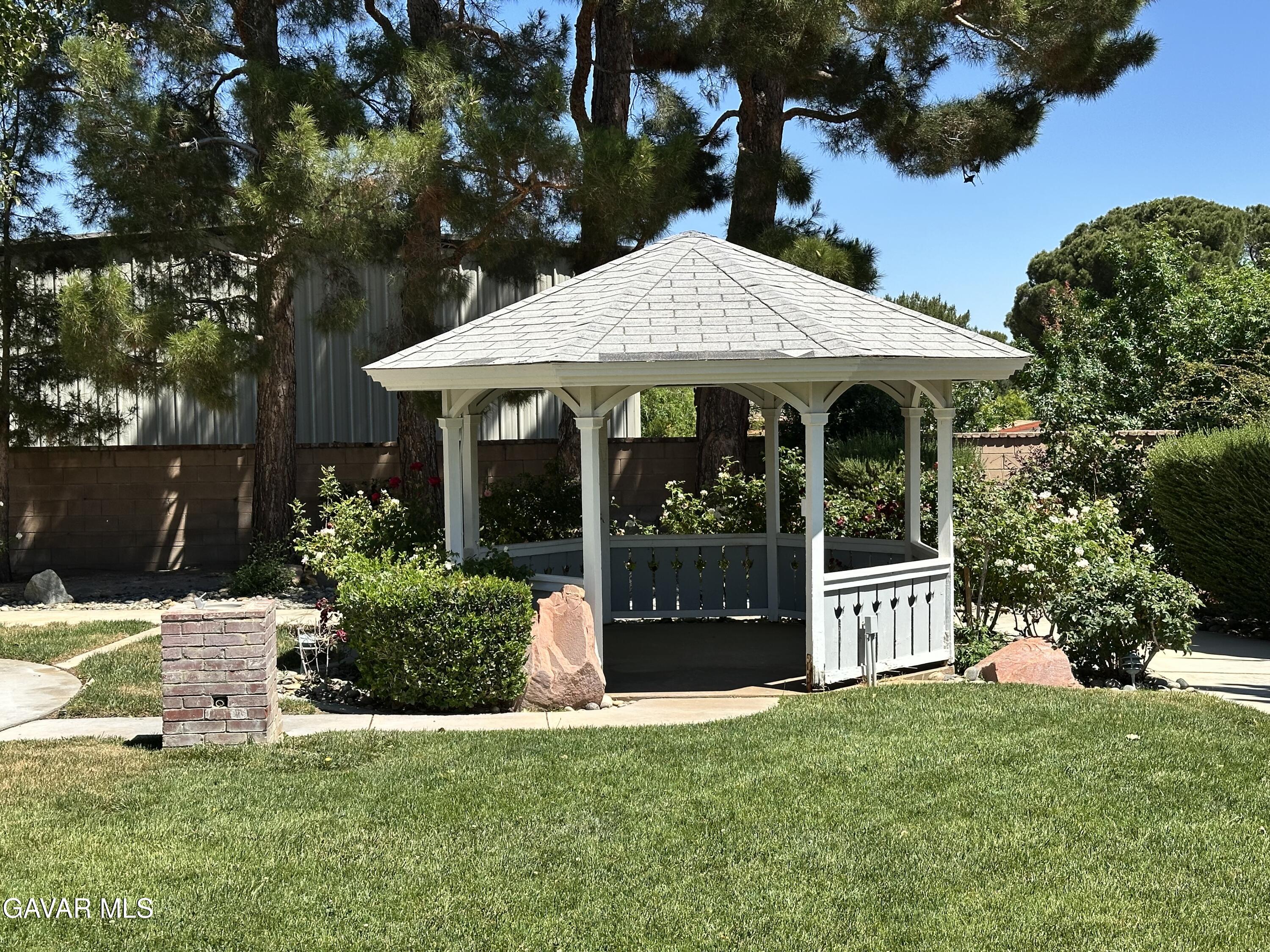 Quartz Hill, California, 93536, United States, 6 Bedrooms Bedrooms, ,4 BathroomsBathrooms,Residential,Active,2045703