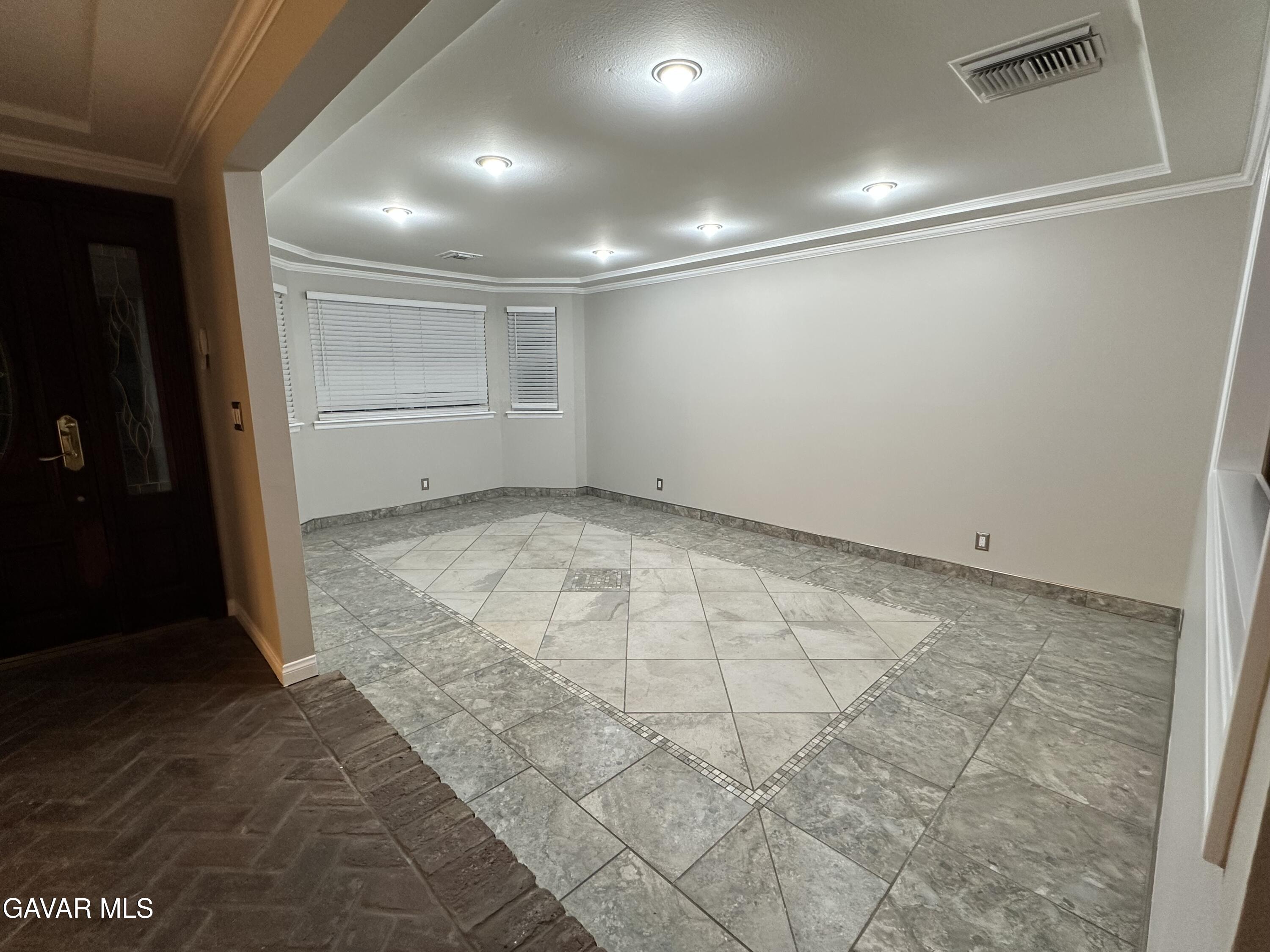 Quartz Hill, California, 93536, United States, 6 Bedrooms Bedrooms, ,4 BathroomsBathrooms,Residential,Active,2045703