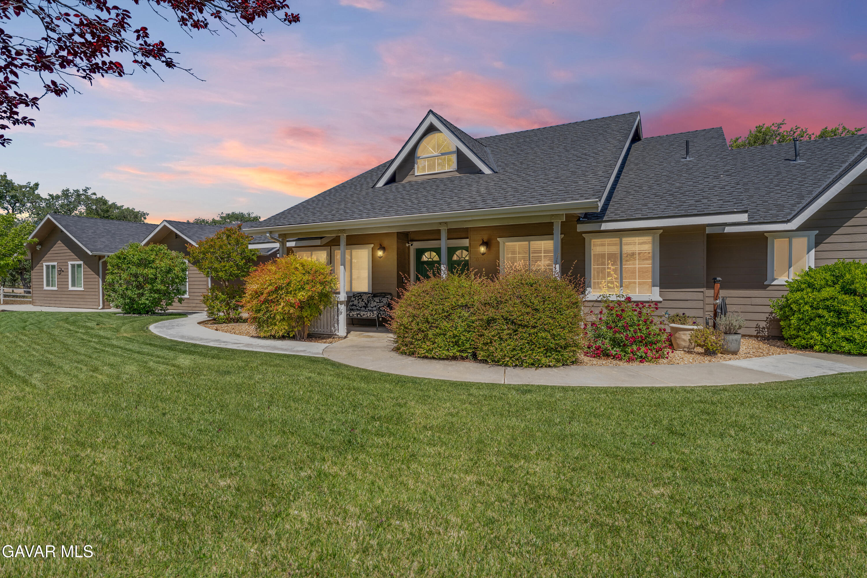 ※まっち※ 20761 SCHOUT RD, TEHACHAPI, CA 93561 | RE/MAX