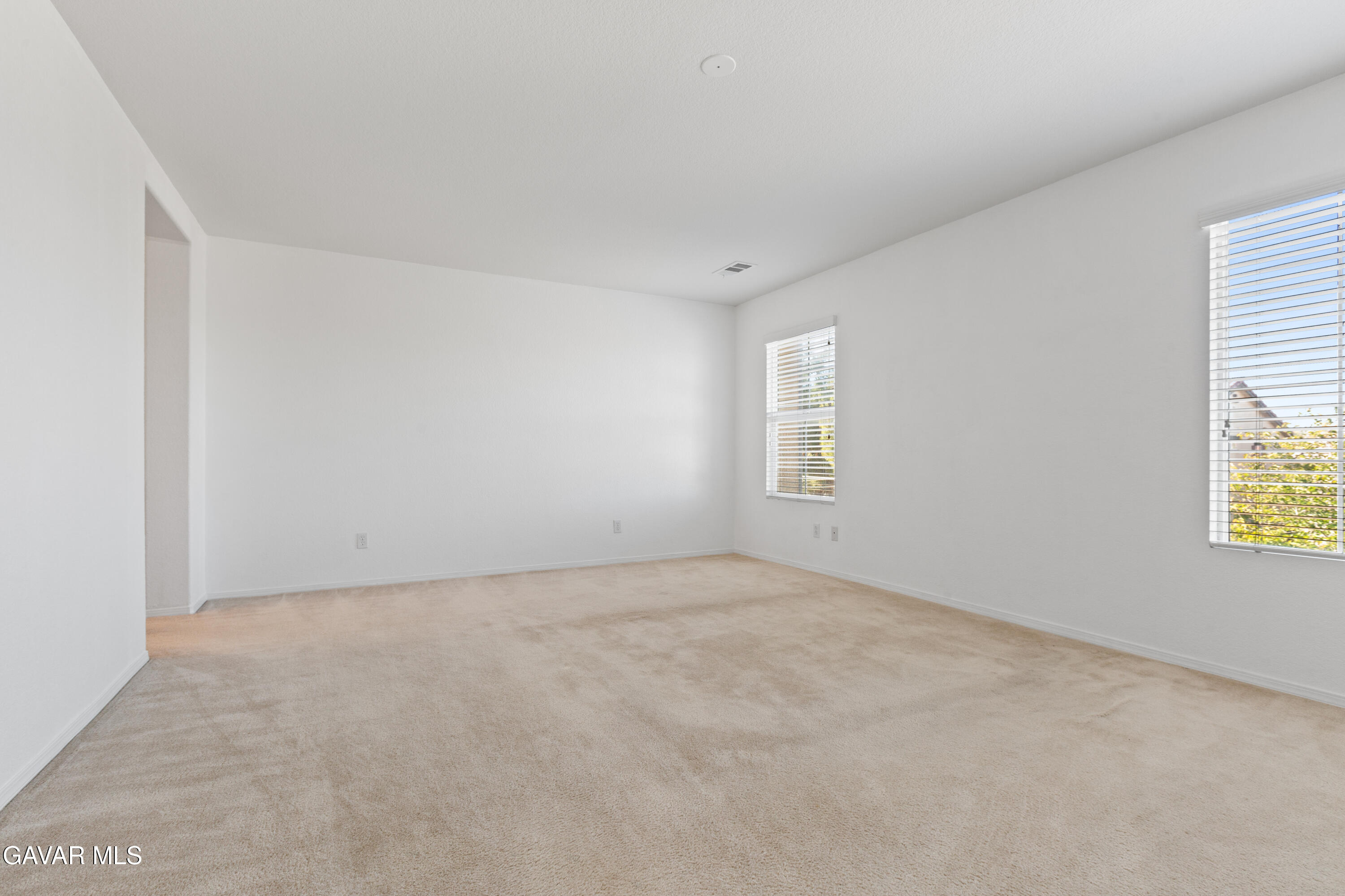 Palmdale, California 93551, United States, 4 Bedrooms Bedrooms, ,3 BathroomsBathrooms,Residential,Active,253372