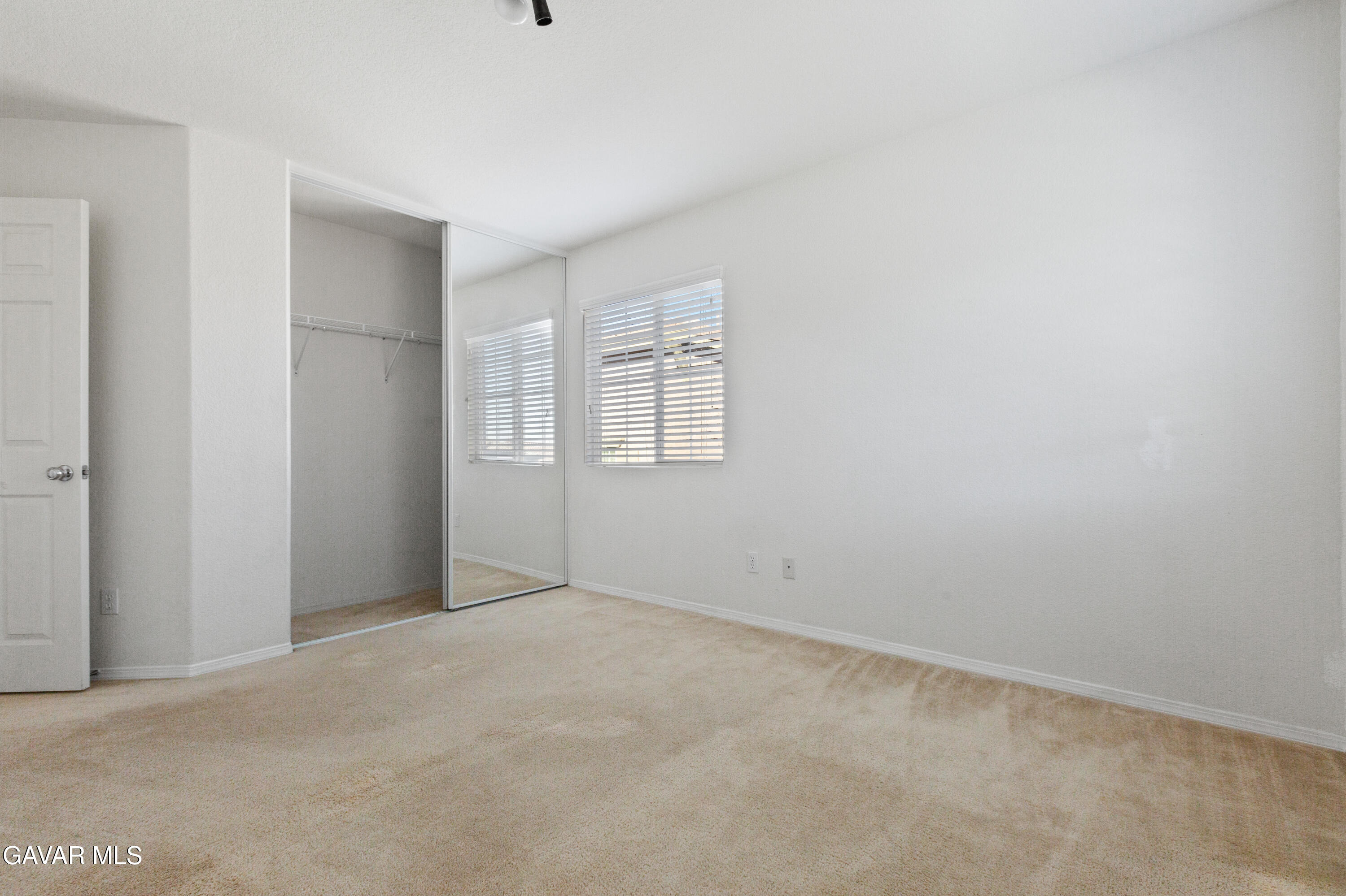 Palmdale, California 93551, United States, 4 Bedrooms Bedrooms, ,3 BathroomsBathrooms,Residential,Active,253372