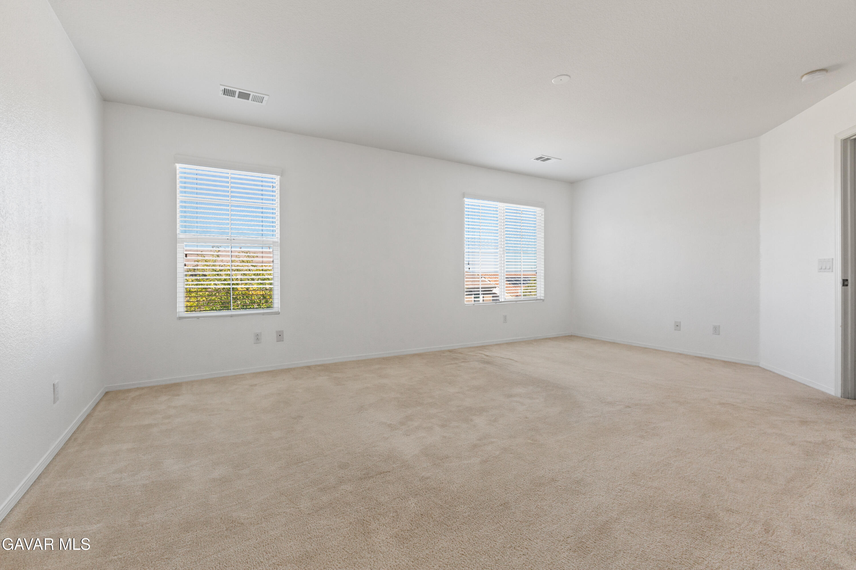 Palmdale, California 93551, United States, 4 Bedrooms Bedrooms, ,3 BathroomsBathrooms,Residential,Active,253372