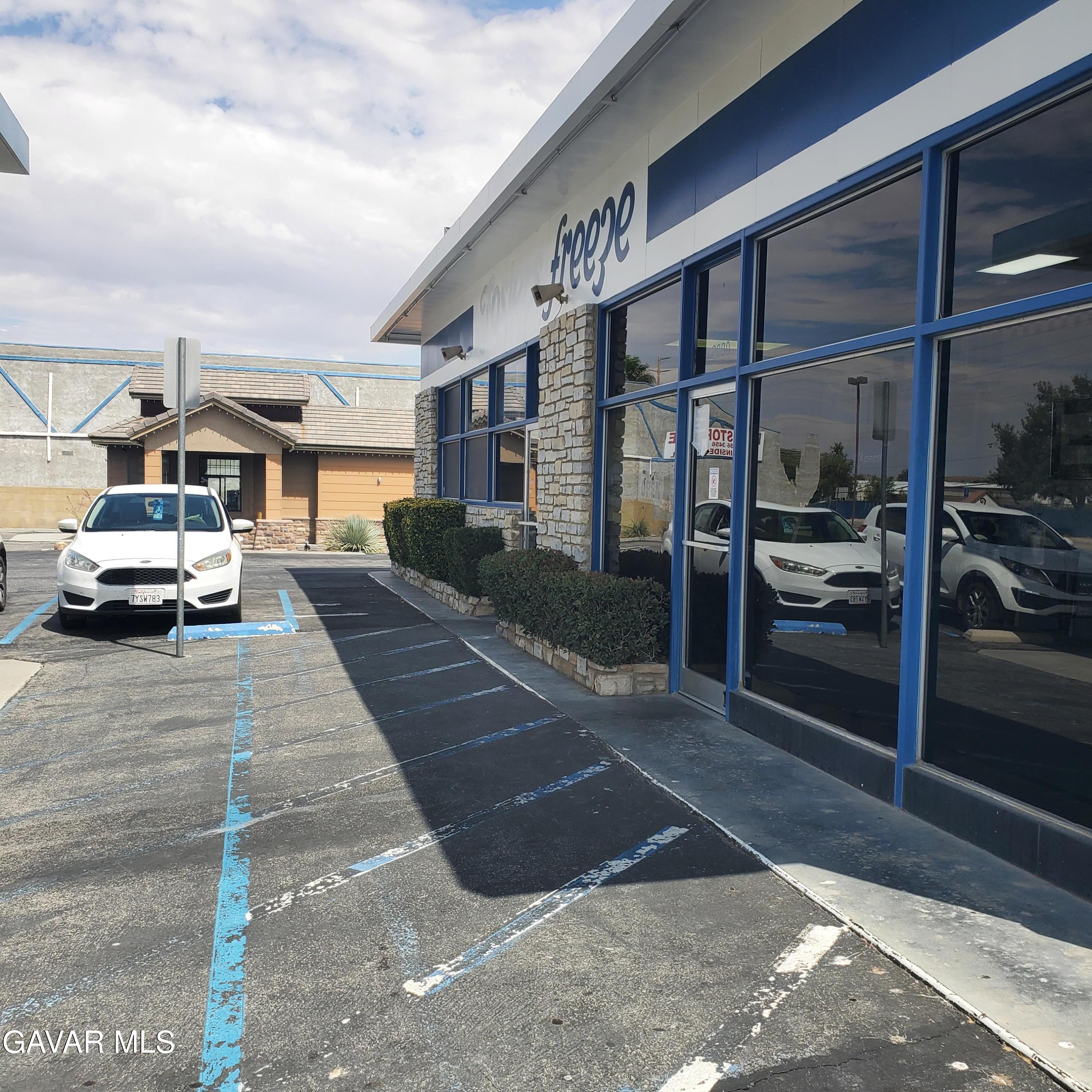 2080 W Rosamond Blvd, Rosamond, CA 93560