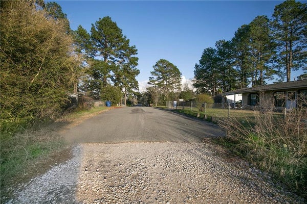 ADDRESS PRIVATE, LEESVILLE, LA 71446 - Image 6a7b7bf2b81a2a1e016b5c6445842d41/1579875240