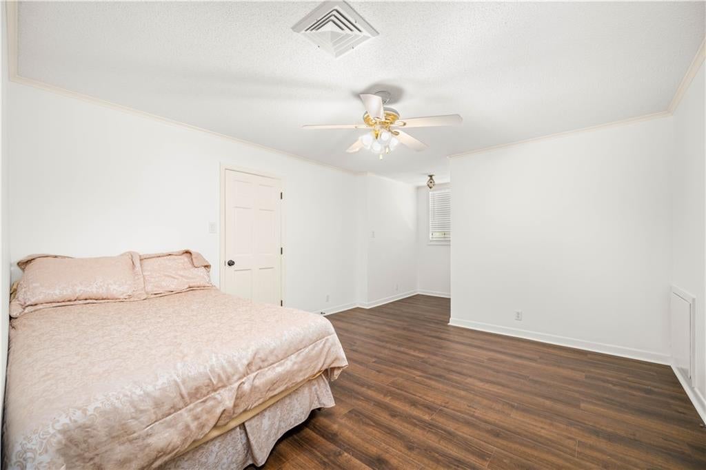 Listing 4