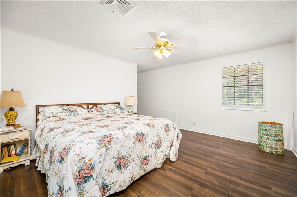 Listing 4