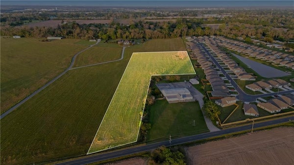 24 N BAYOU RAPIDES RD, ALEXANDRIA, LA 71303 - Image e7ebca940fe347a18cf9b03674be1c1e/3903751230