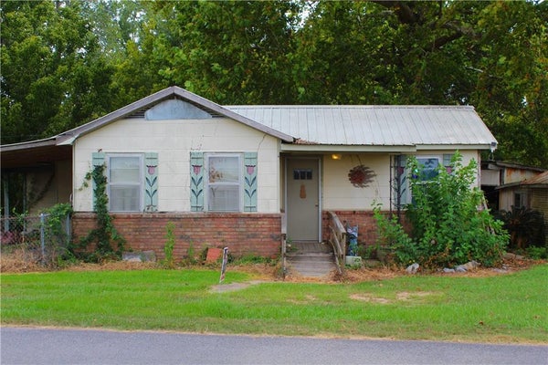 660 COUVILLION ST, MOREAUVILLE, LA 71355 - Image fc2aeebff00d97f64507af2ec29c98b9/1284769836