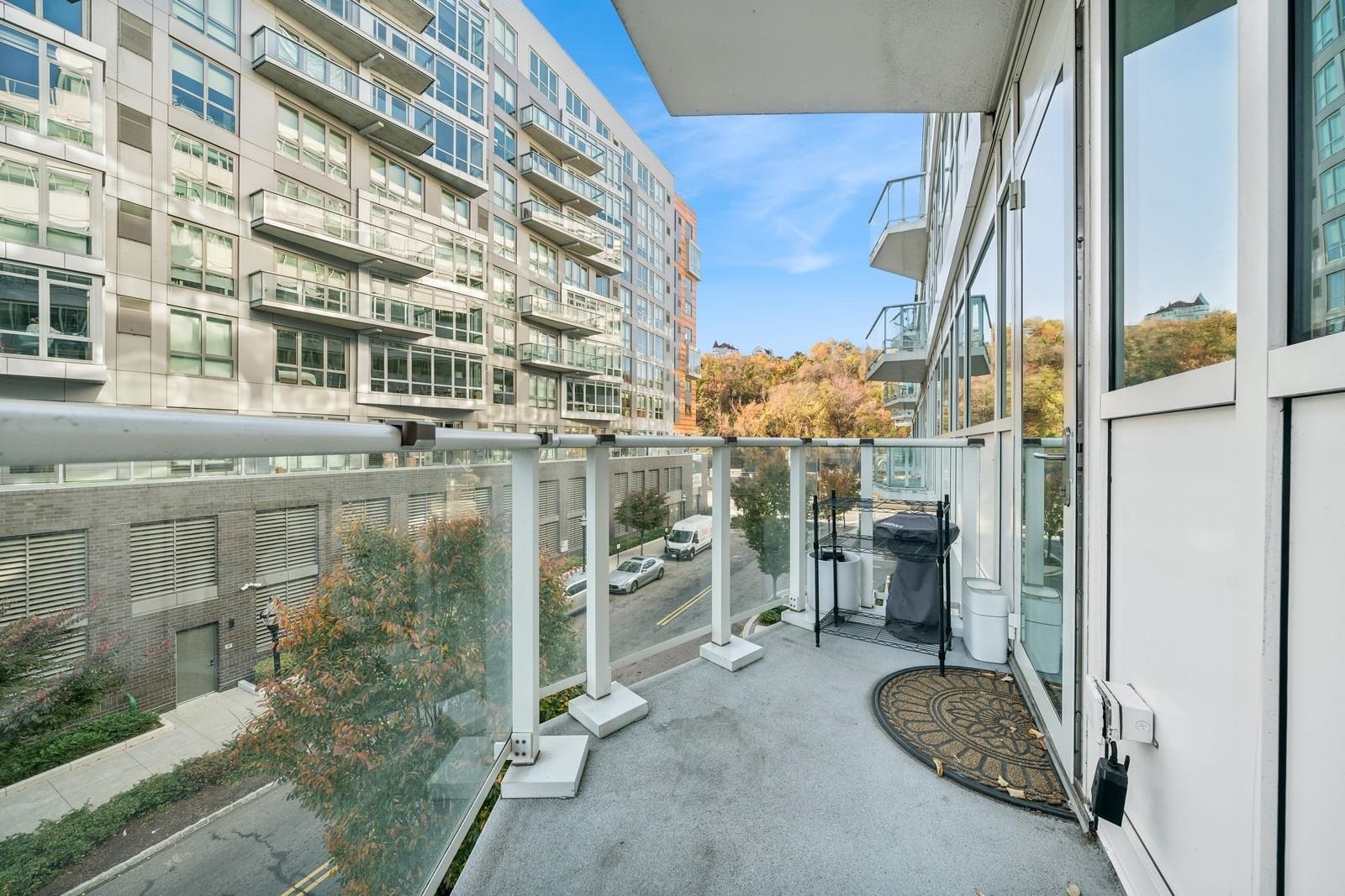 800 Avenue At Port Imperial #318, Weehawken, New Jersey image 23