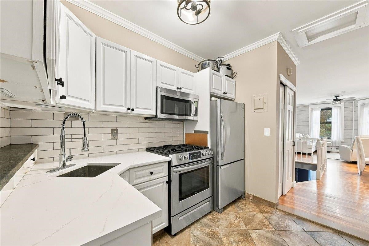 963 BLVD EAST 1-4
