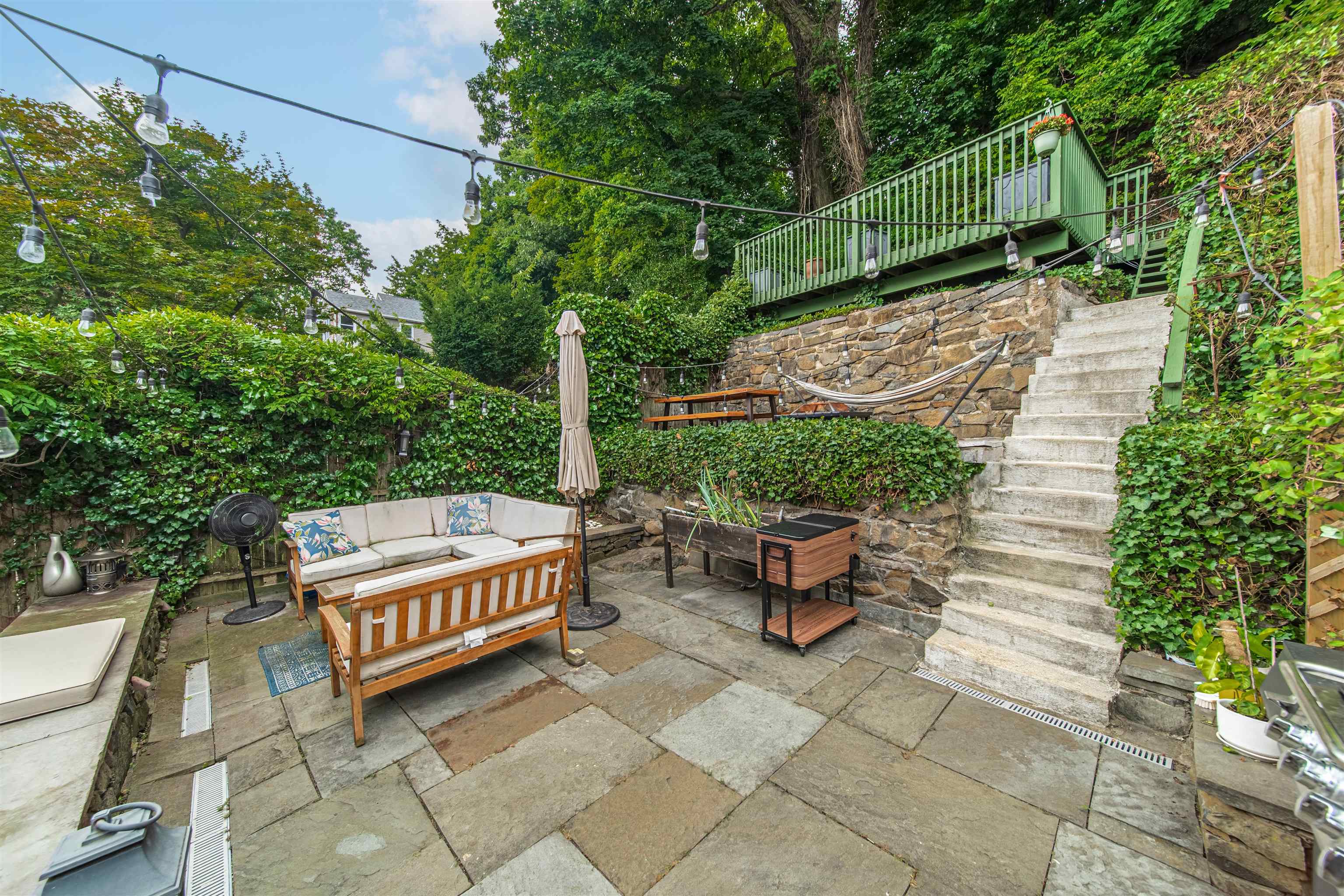 532 Undercliff Ave, Edgewater, New Jersey image 35