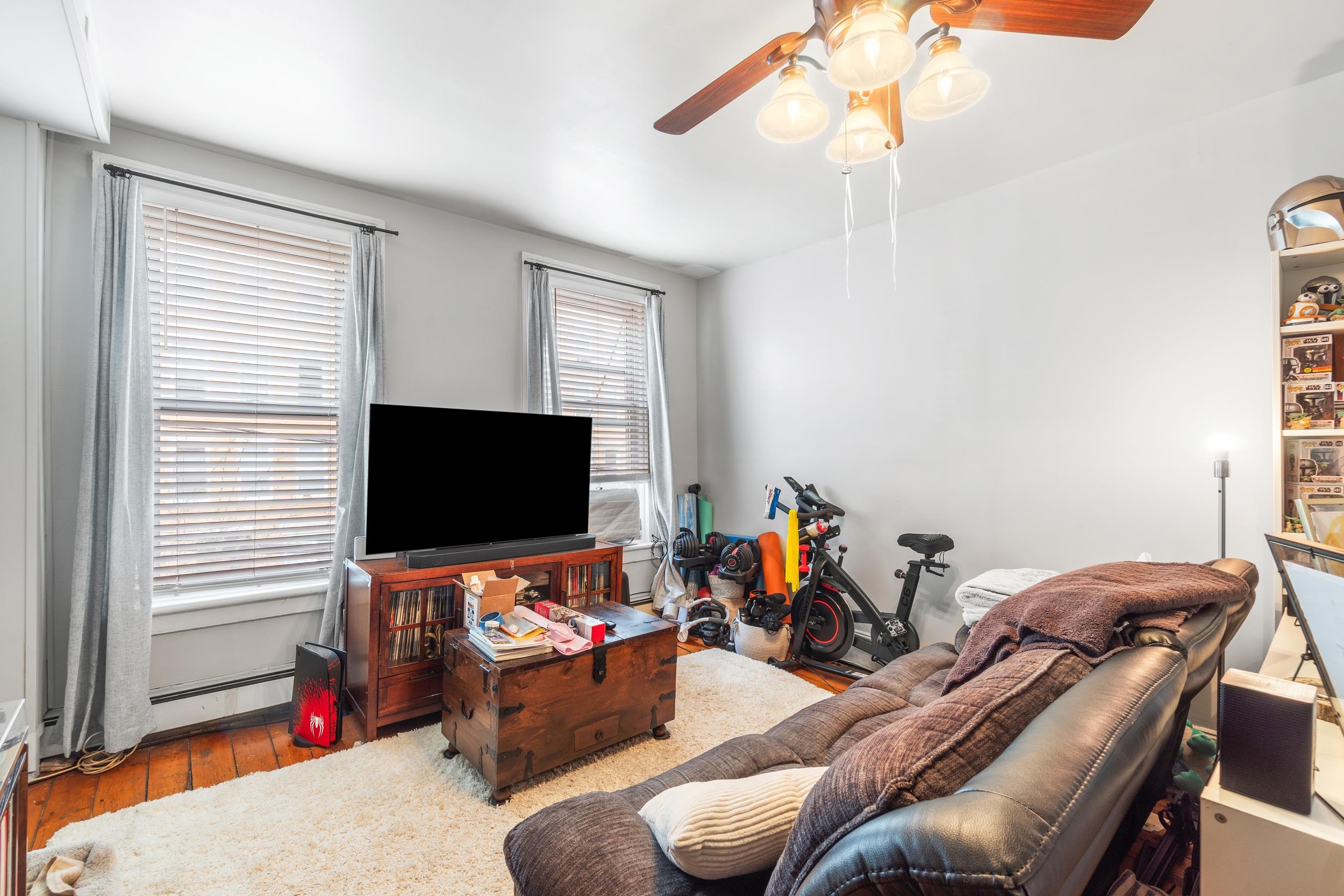 924 Willow Ave #2, Hoboken, New Jersey image 3