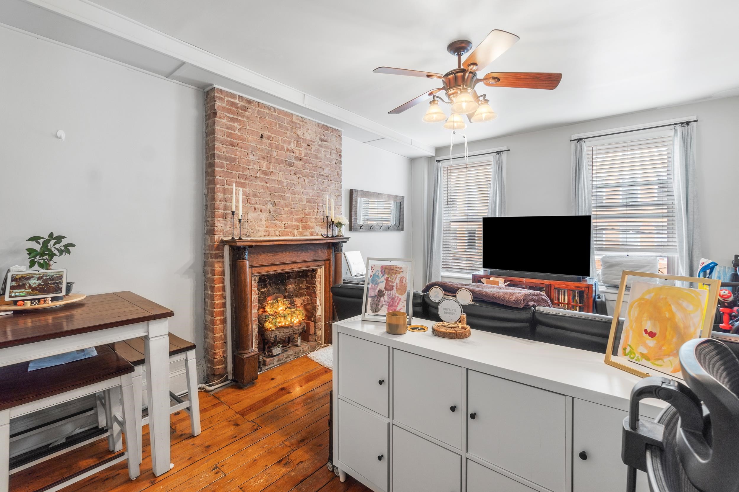 924 Willow Ave #2, Hoboken, New Jersey image 2
