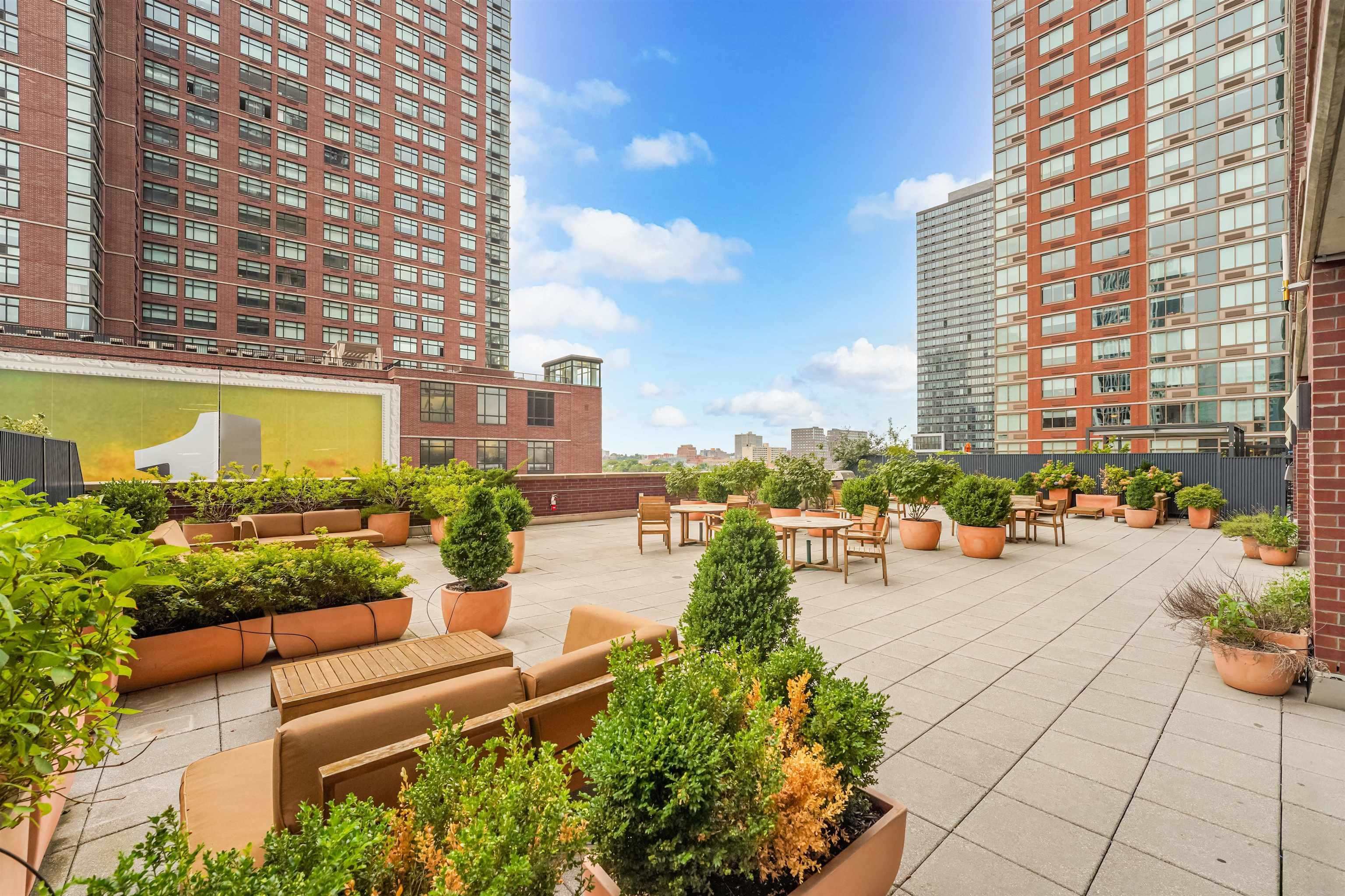 389 Washington St #11H, Jersey City, New Jersey image 21