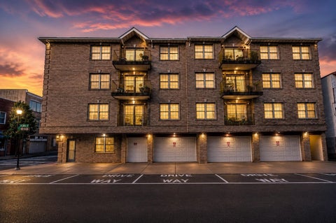 Condo For Sale - 2519 West St #APT 2<br/> Union City, NJ 07087