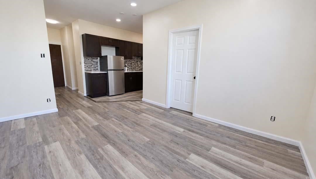 43 BROADWAY - Photo 3